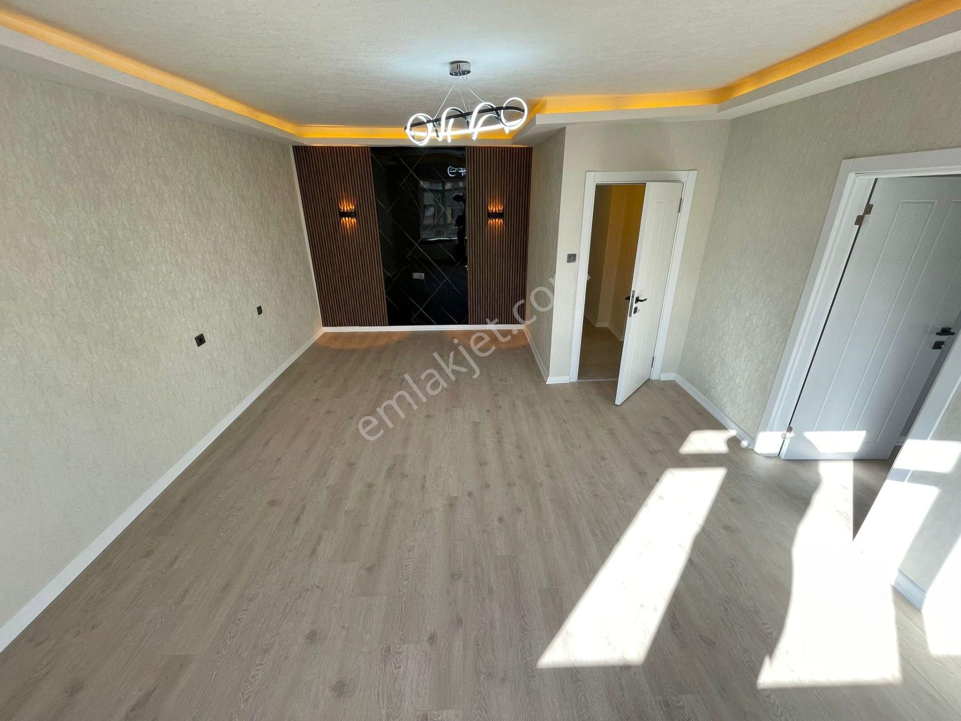 Esertepe Mahallesi'nde Full Yapılı Ön Cephe 3+1 Daire! - Görsel 11