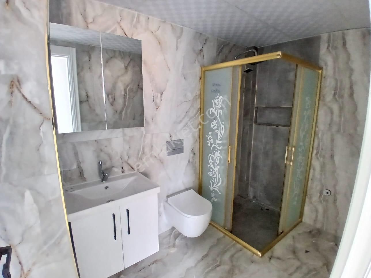 Akçay Emlak'tan Akşehir Park Hayat Hastahanesi Civarı Satılık Sıfır 3+1 Daire