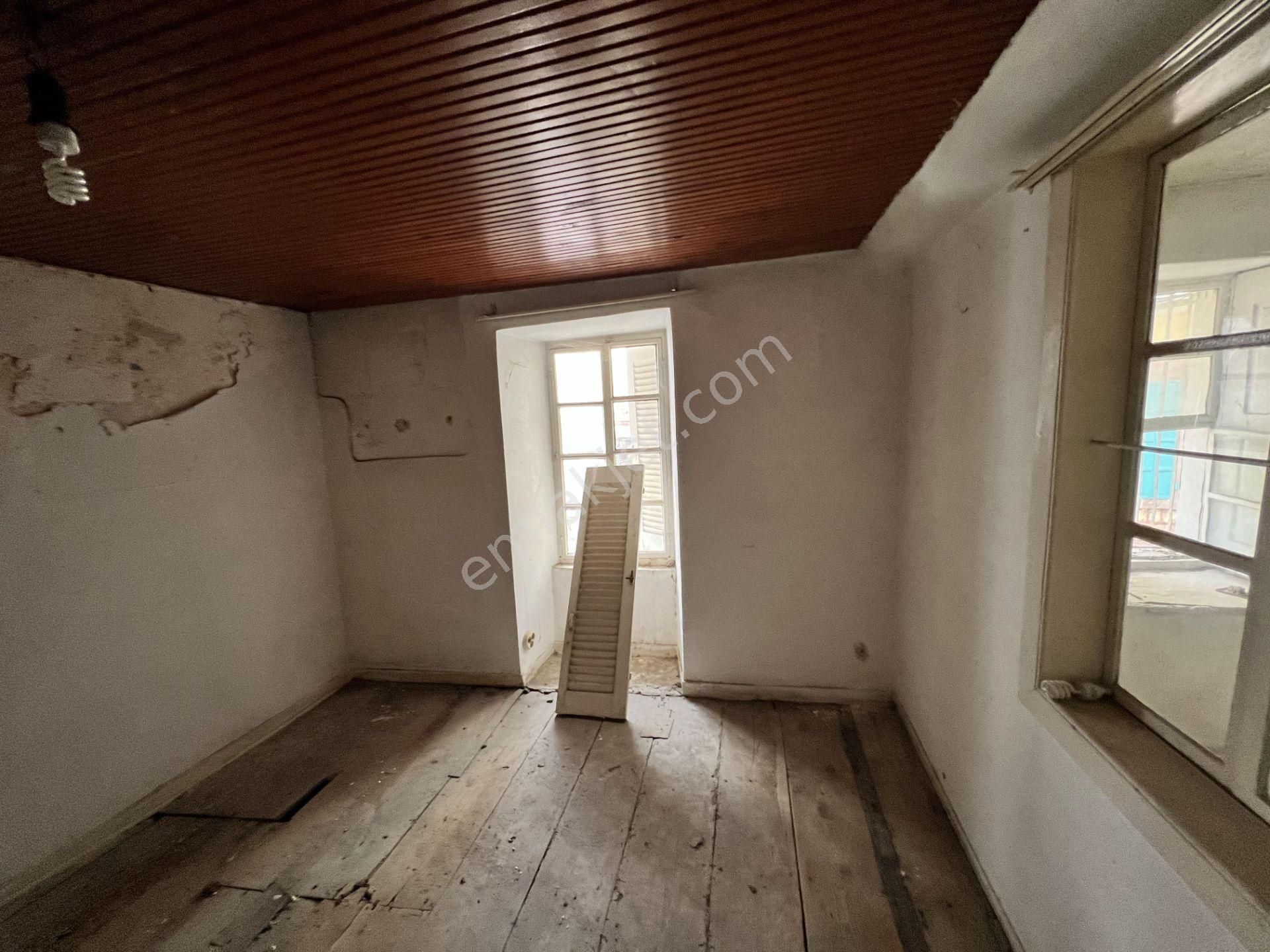 Balıkesir Ayvalık Ta Satılık Tarihi Mustakıl Ev Ve İş Yeri - Görsel 7