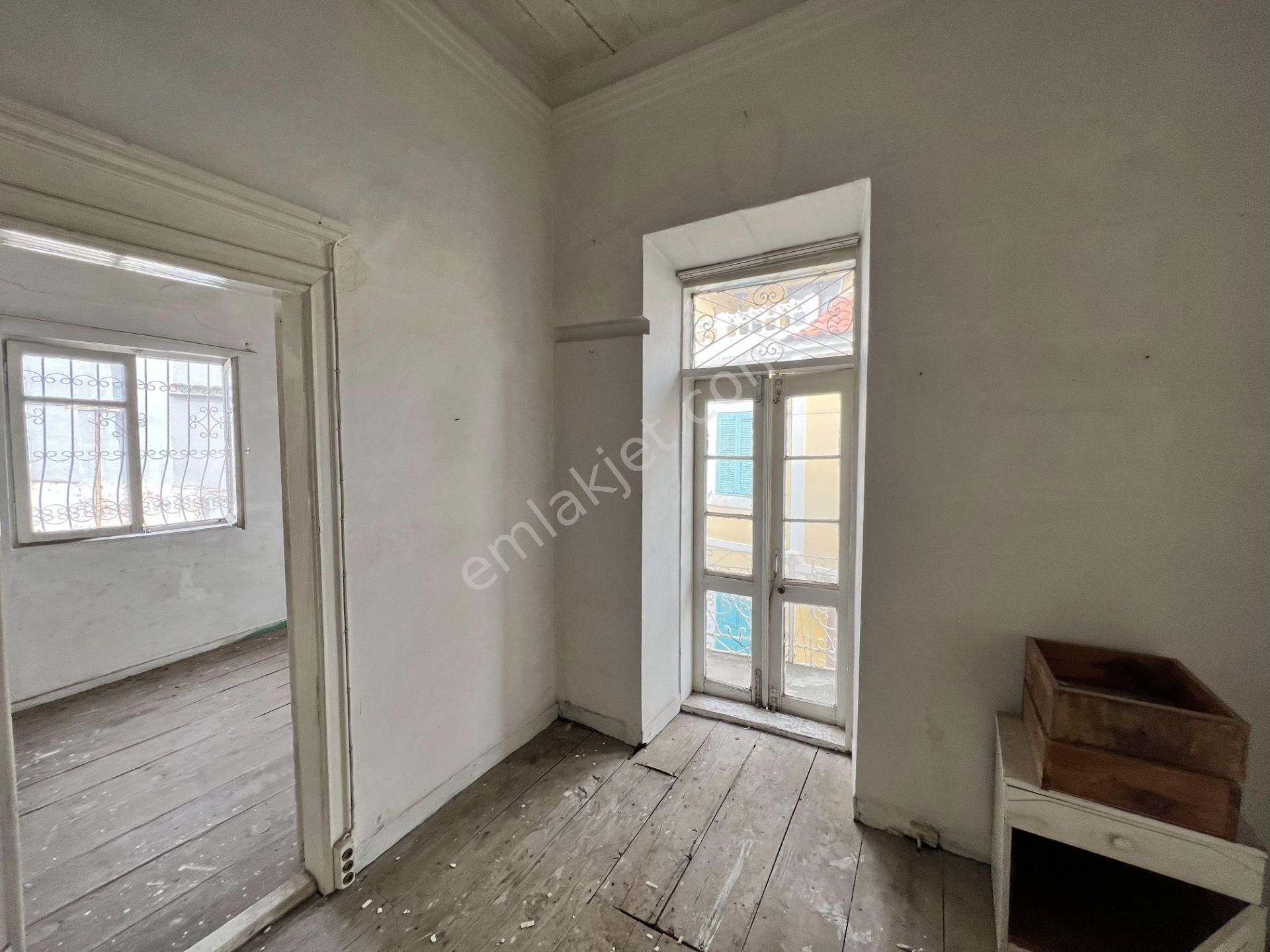 Balıkesir Ayvalık Ta Satılık Tarihi Mustakıl Ev Ve İş Yeri - Görsel 15