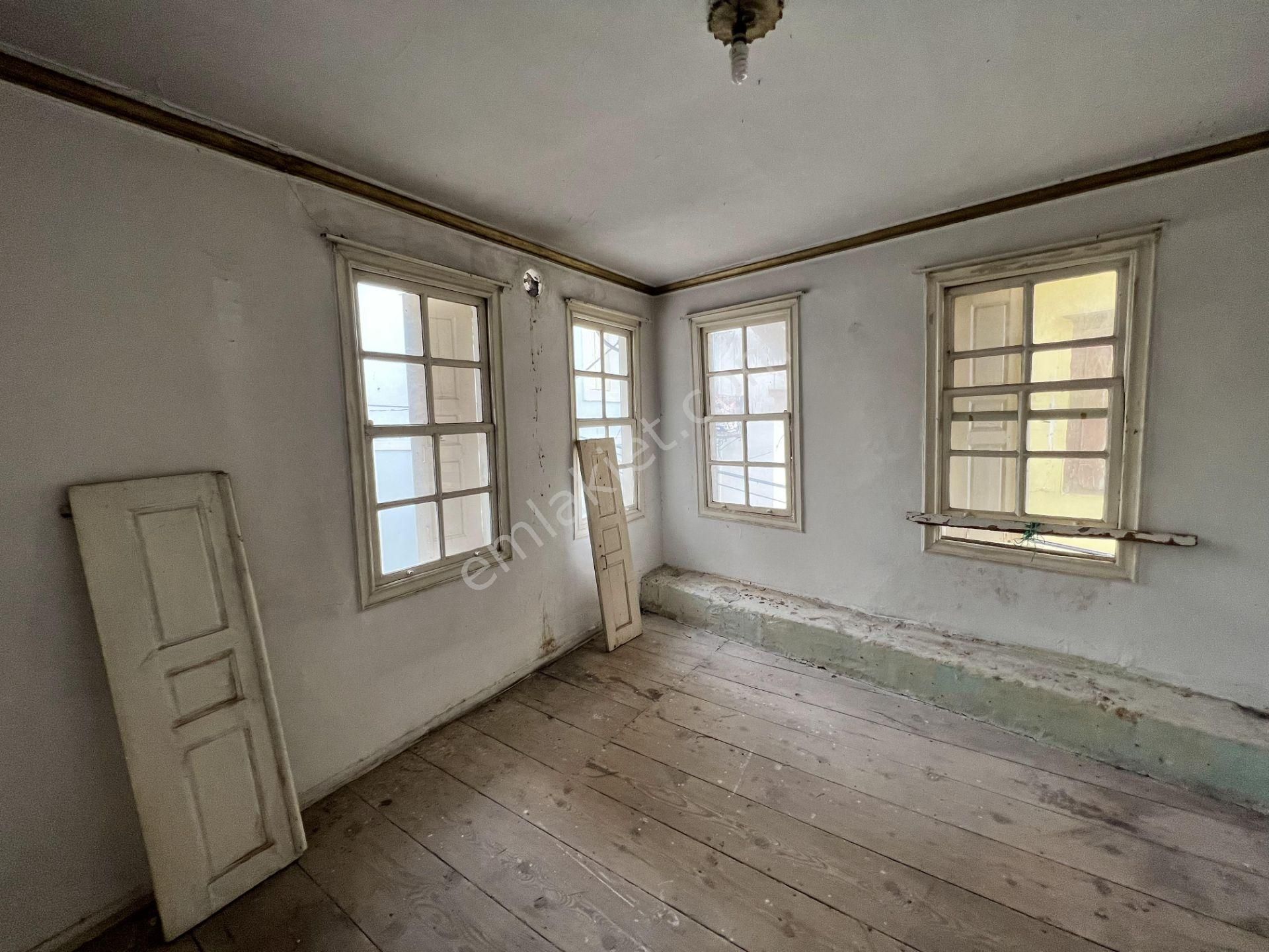 Balıkesir Ayvalık Ta Satılık Tarihi Mustakıl Ev Ve İş Yeri - Görsel 5