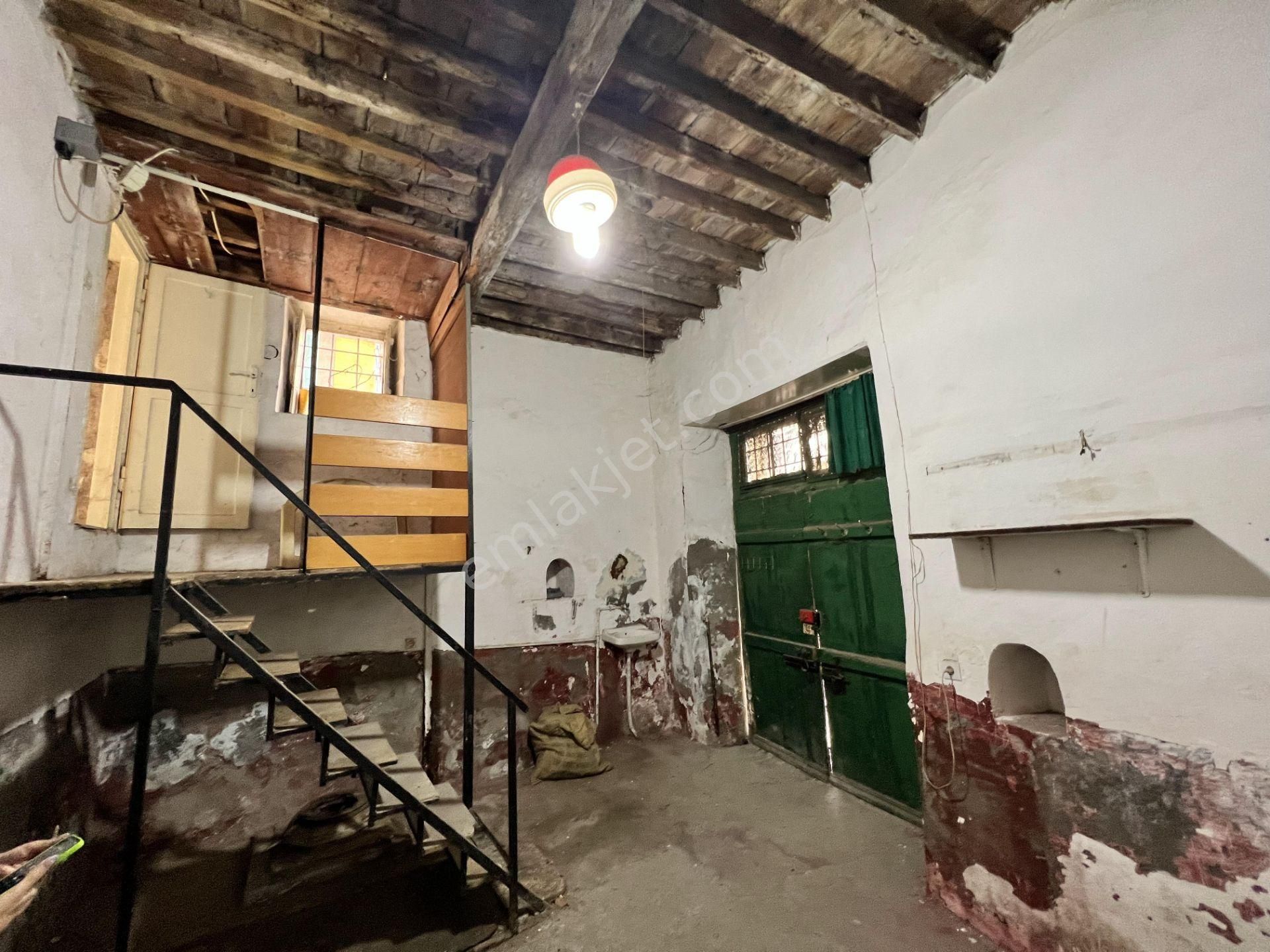 Balıkesir Ayvalık Ta Satılık Tarihi Mustakıl Ev Ve İş Yeri - Görsel 11