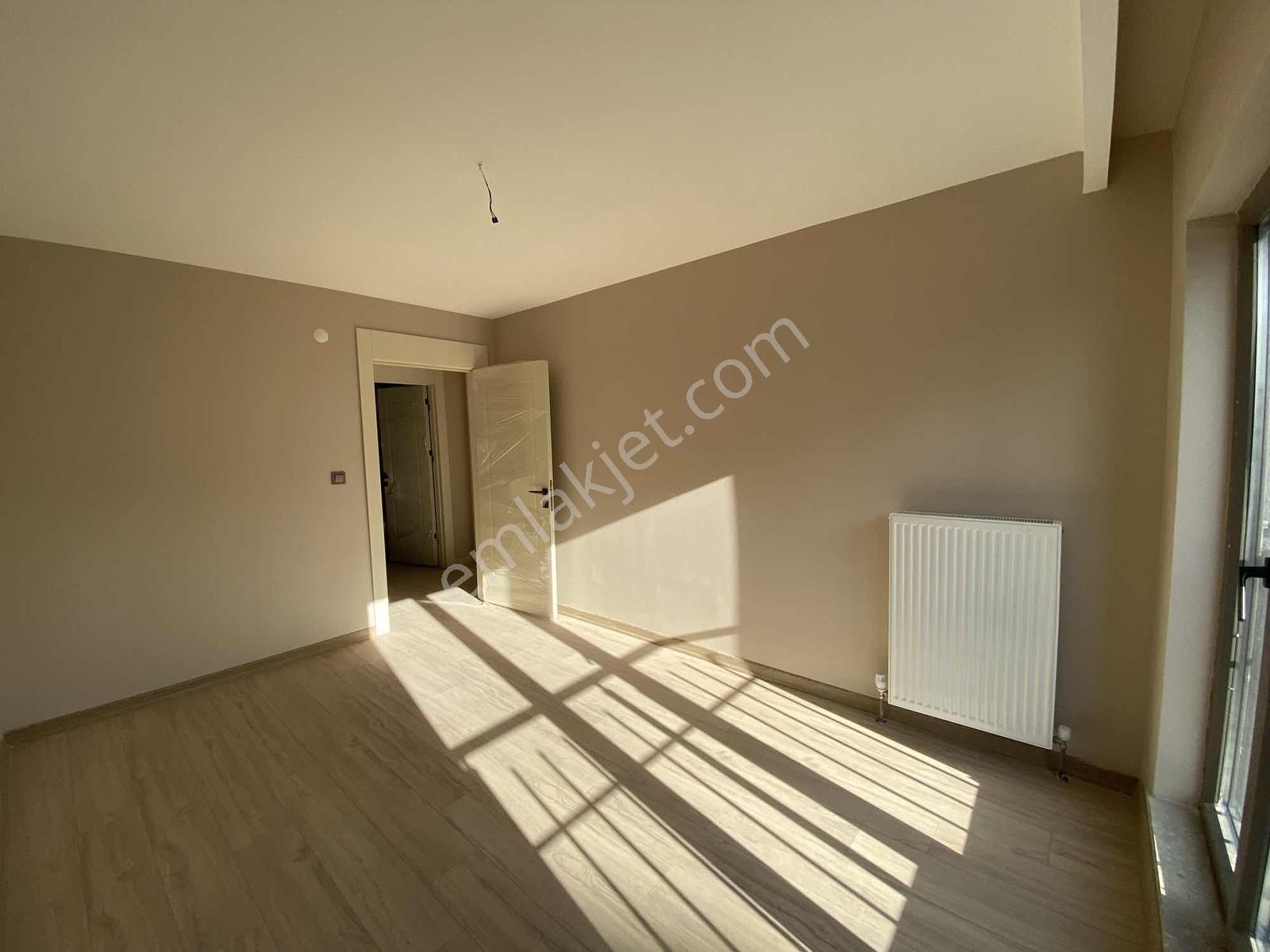 Göksu'da Güvenlikli Site Açık Kapalı Otoparklı Satılık 2+1 Daire - Görsel 5