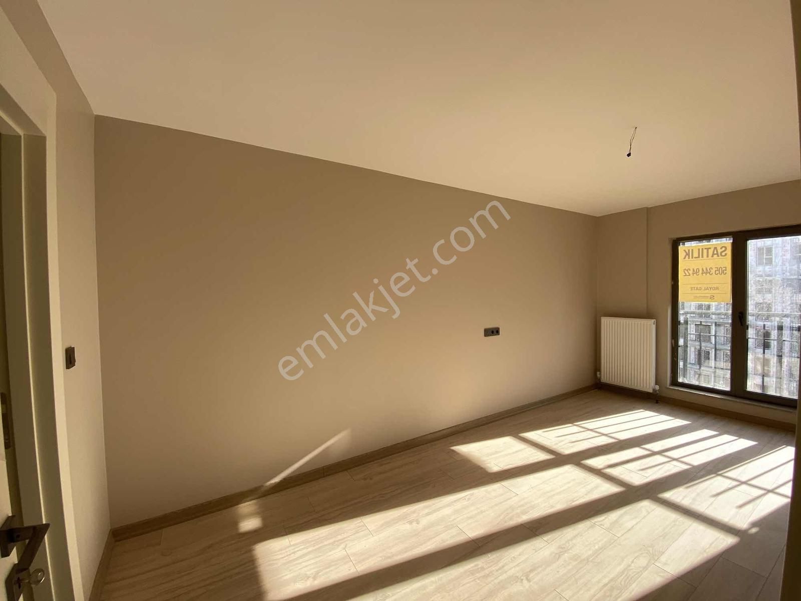Göksu'da Güvenlikli Site Açık Kapalı Otoparklı Satılık 2+1 Daire - Görsel 22