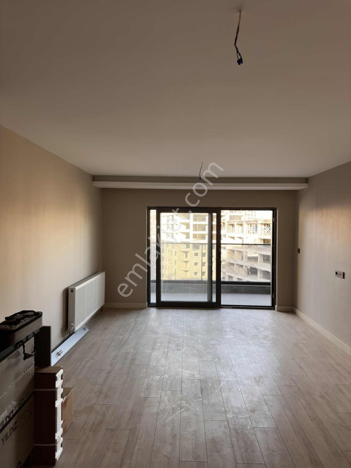Göksu'da Güvenlikli Site Açık Kapalı Otoparklı Satılık 1+1 Daire - Görsel 18
