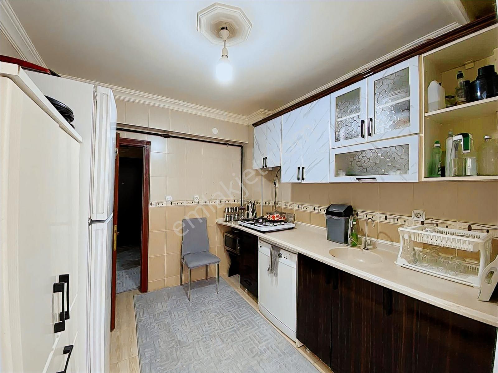 Alsancak'da 3+1 Ara Kat Merkezi Konum Uygun Fiyat Satılık Daire - Görsel 8