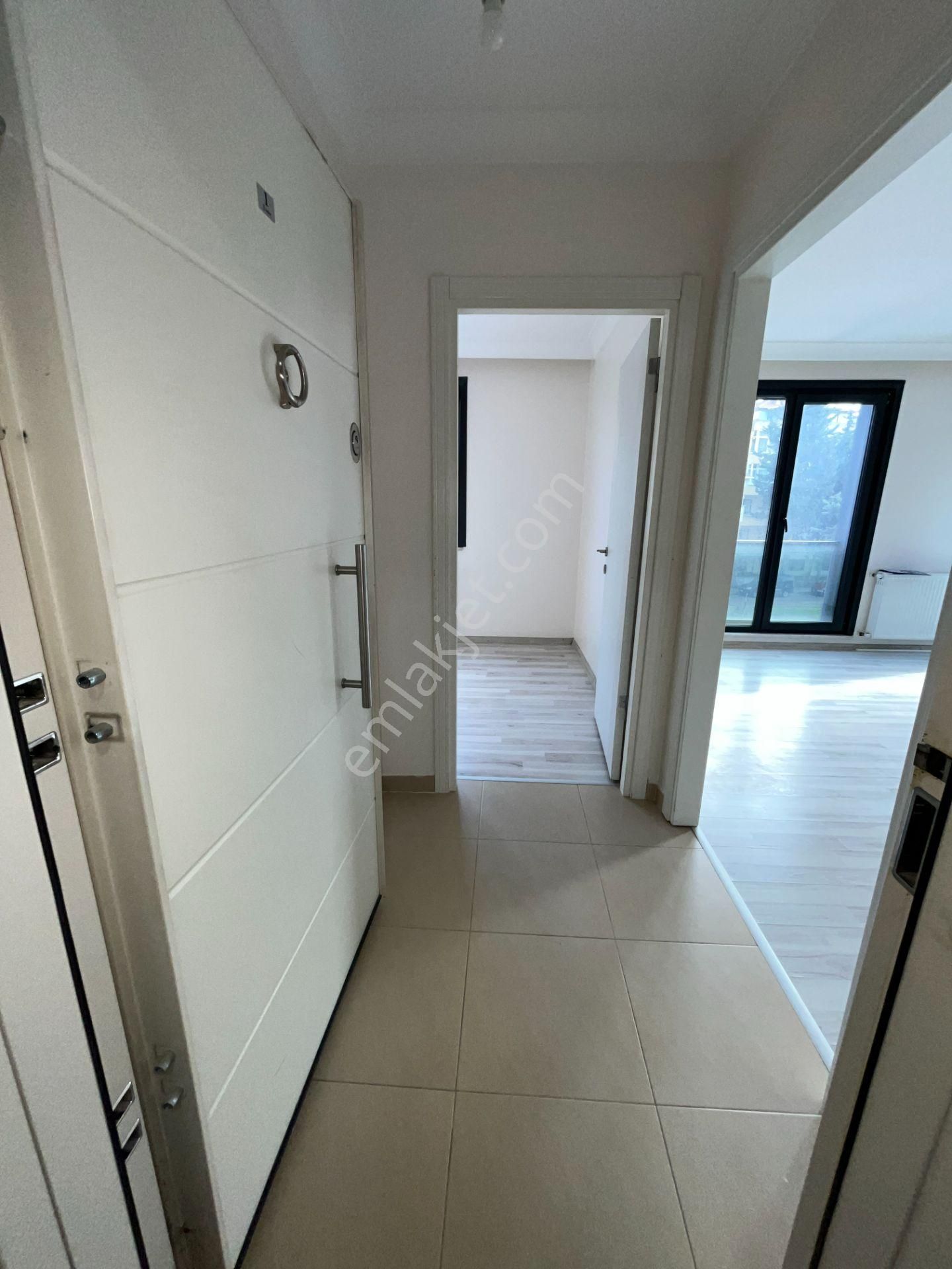 Ataşehir Esatpaşada Ulaşıma Yakın, 2+1 Açık Mutfak Kiralık Daire - Görsel 8