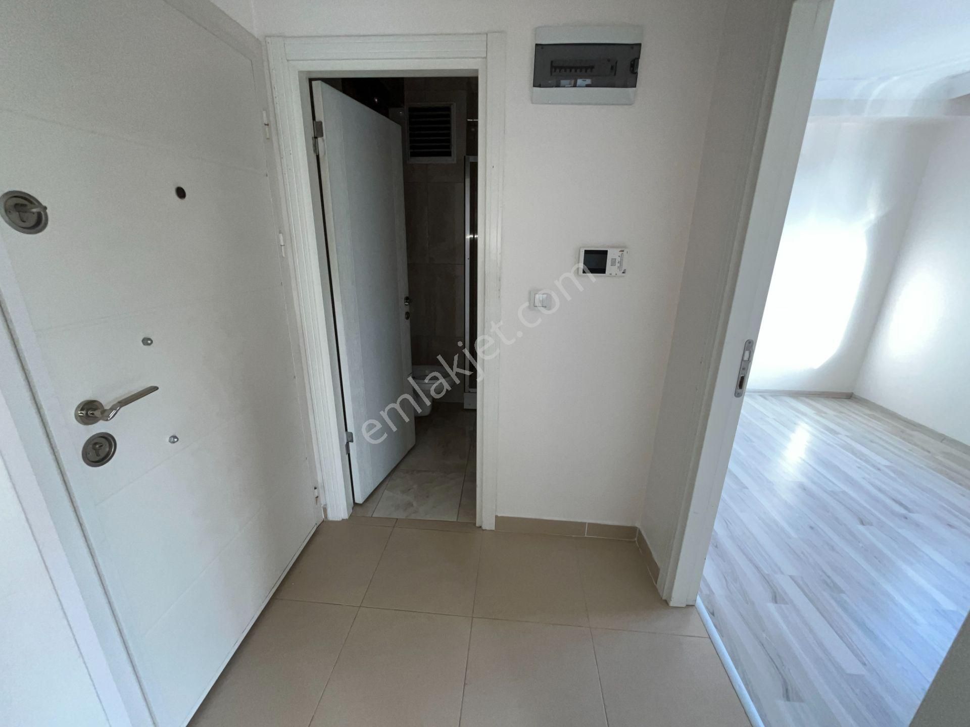 Ataşehir Esatpaşada Ulaşıma Yakın, 2+1 Açık Mutfak Kiralık Daire - Görsel 20