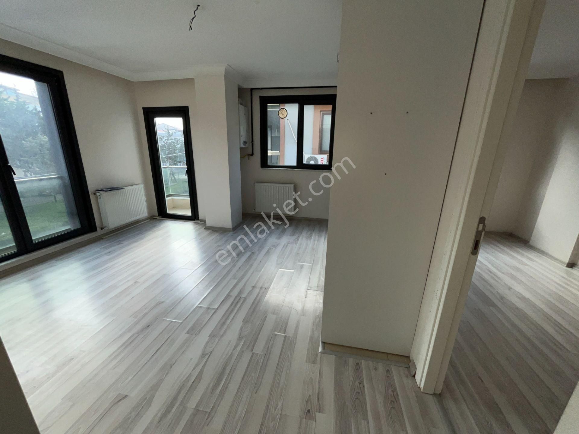 Ataşehir Esatpaşada Ulaşıma Yakın, 2+1 Açık Mutfak Kiralık Daire - Görsel 9