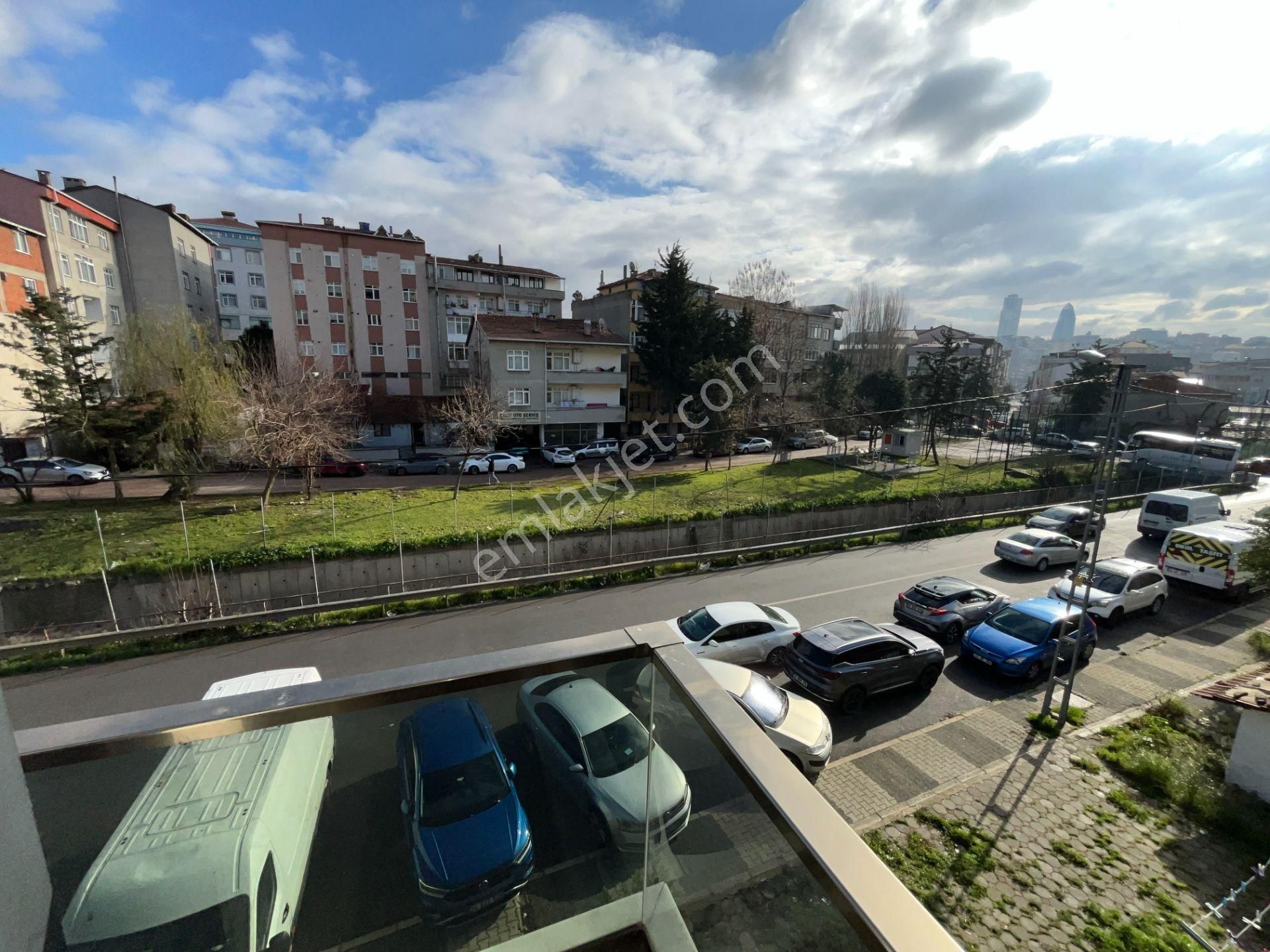 Ataşehir Esatpaşada Ulaşıma Yakın, 2+1 Açık Mutfak Kiralık Daire - Görsel 14
