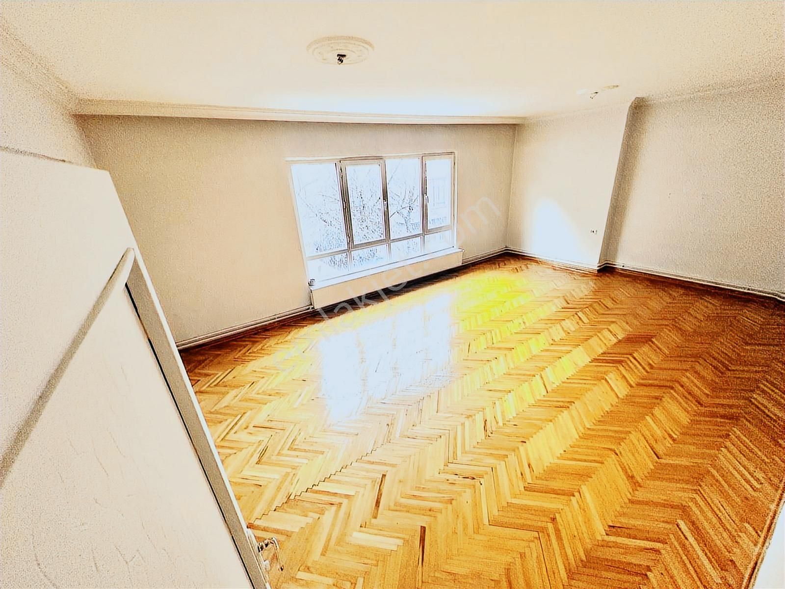 Beşevler Göbekde Metro Yakını 3+1 Orta Kat 130 M2 Kiralık Daire - Görsel 21