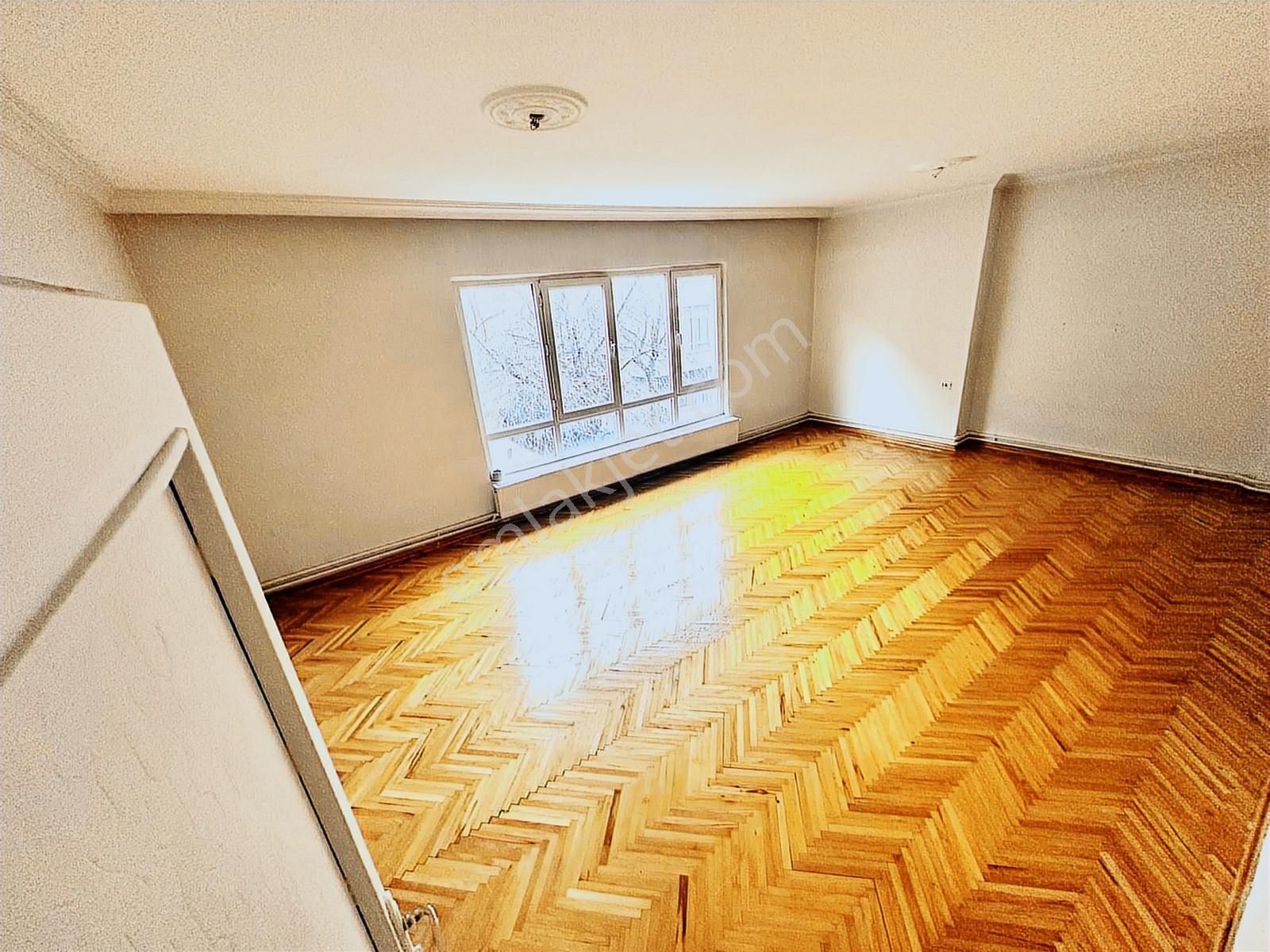 Beşevler Göbekde Metro Yakını 3+1 Orta Kat 130 M2 Kiralık Daire - Görsel 5