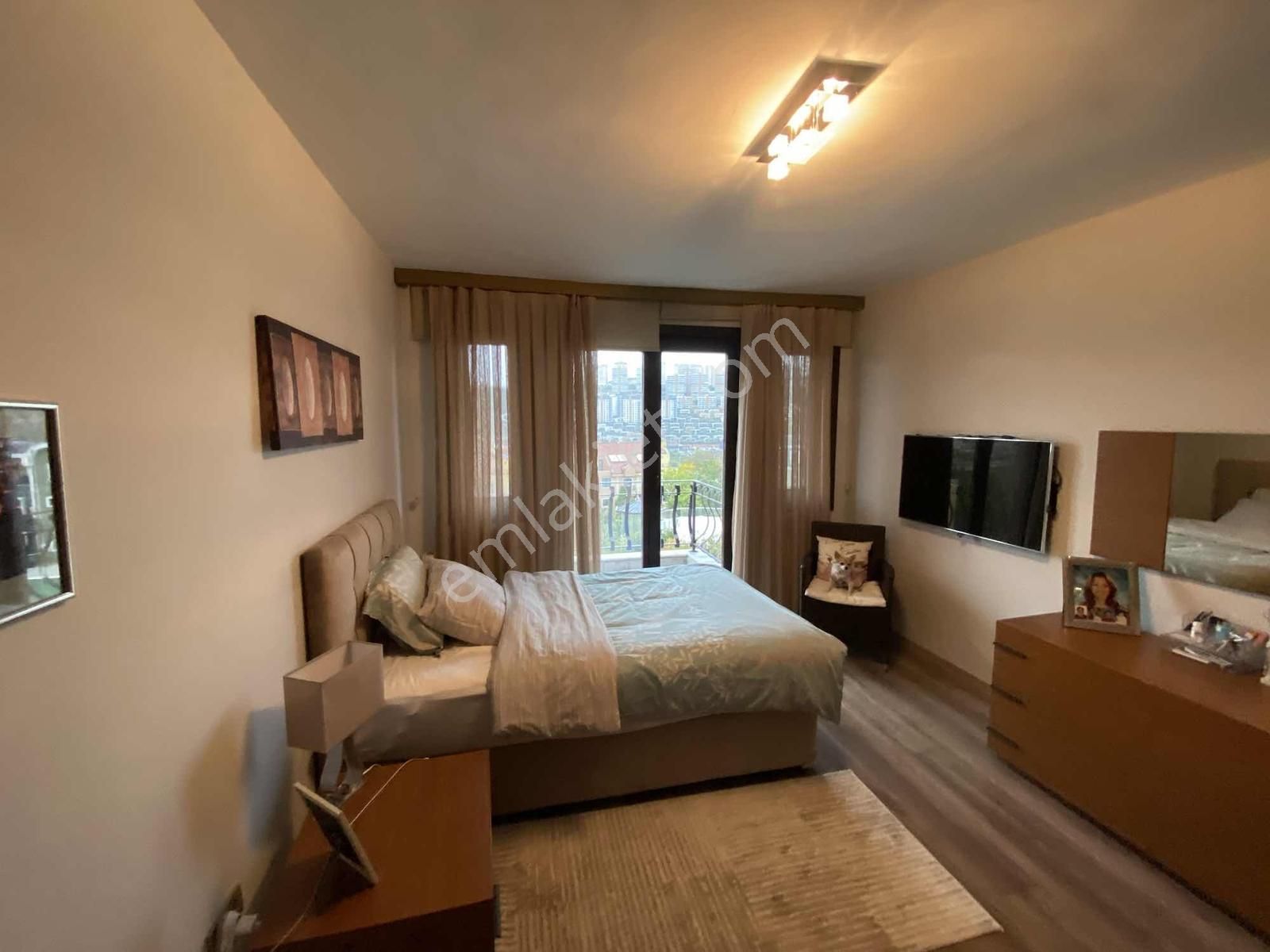 Bahçeşehir Ebruli Evleri'nde 5+2 Lüks Tasarımlı Satılık Villa - Görsel 26
