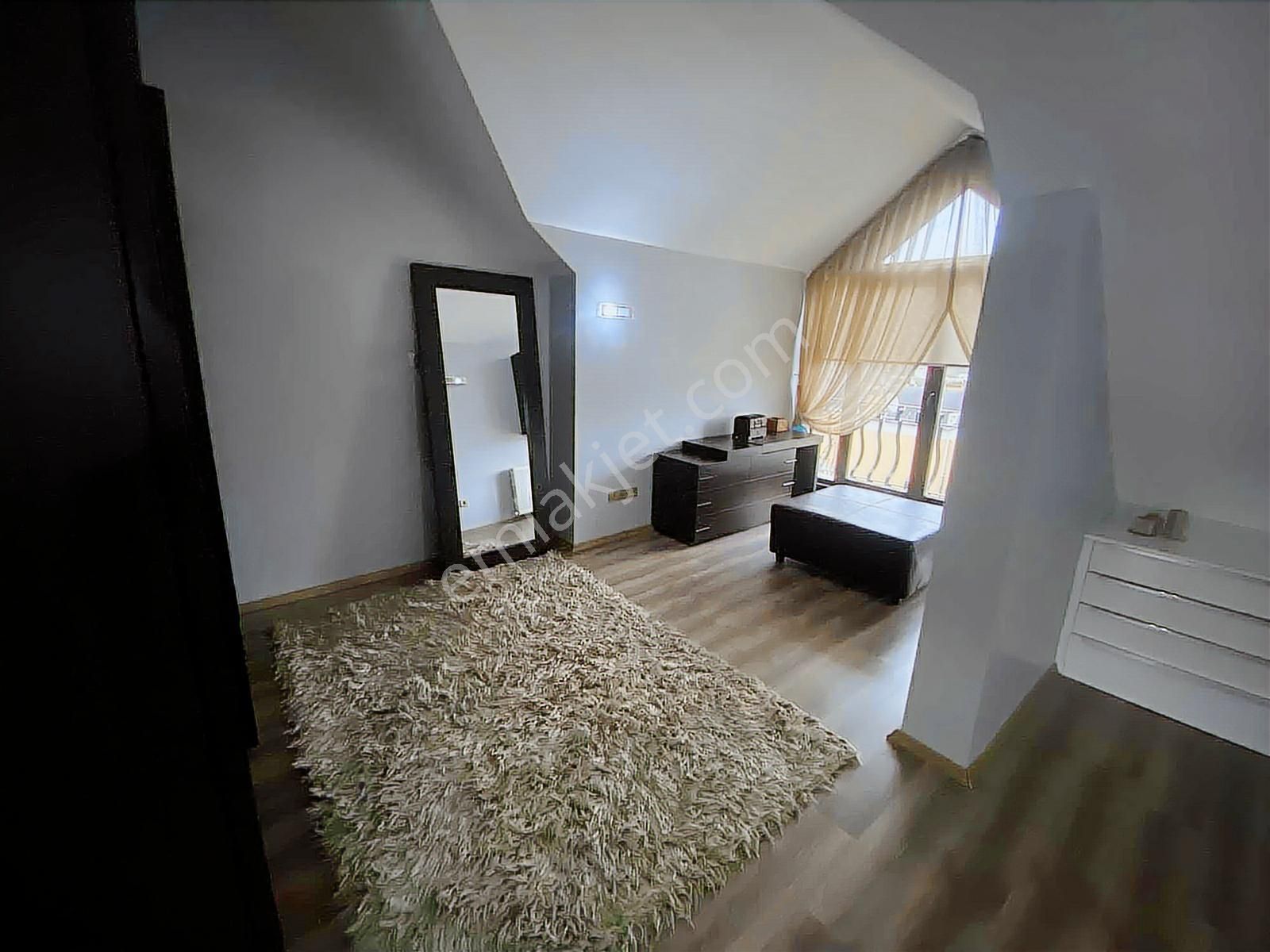 Bahçeşehir Ebruli Evleri'nde 5+2 Lüks Tasarımlı Satılık Villa - Görsel 29