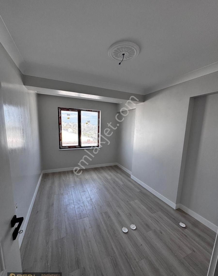 Real Gayrimenkulden Yeni Mahallede 1+1 Satılık Daire - Görsel 5