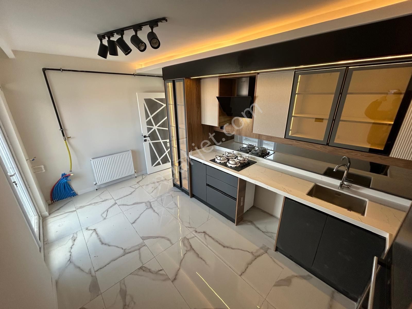 New Kent'den Mustafa Kemal Mh 2+1 Katta Full Yapılı Sıfır Daire!