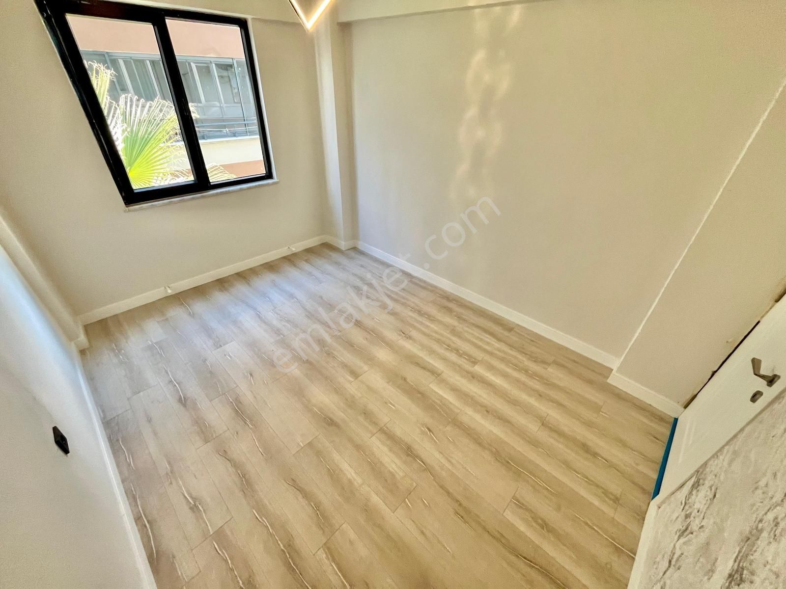 Gümüş'den Ayrı Mutfak Ön Cephe Özel Tasarımlı Şömineli 2+1 Daire - Görsel 25