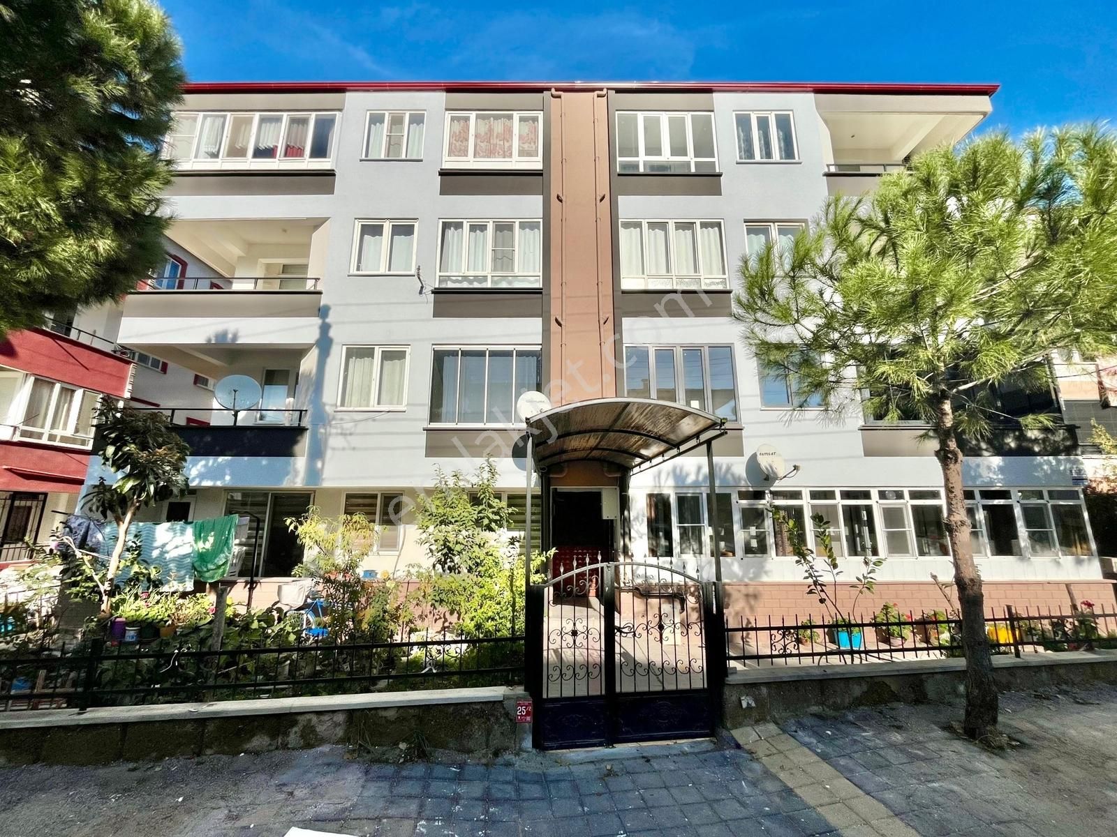 Gümüş'den Ayrı Mutfak Ön Cephe Özel Tasarımlı Şömineli 2+1 Daire - Görsel 35
