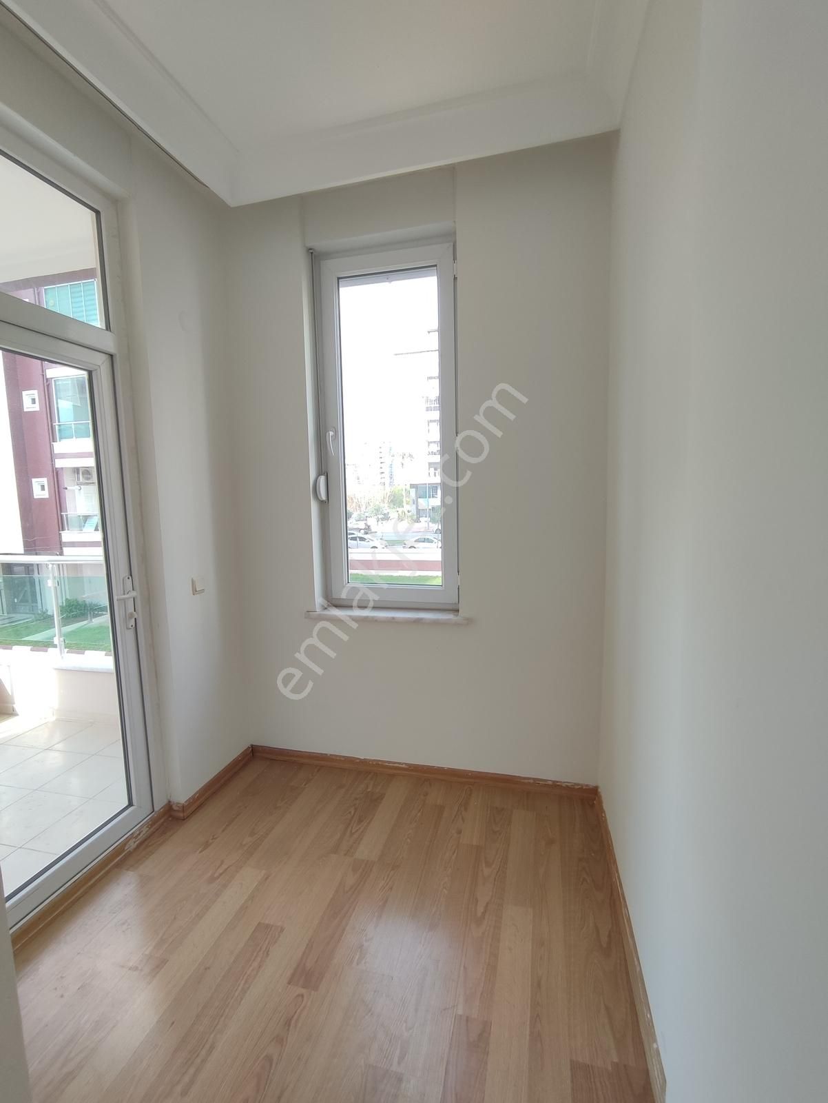Uncalı' Da Mükemmel Konumda Kapalı Otoparklı Site İçinde Kiralık - Görsel 17