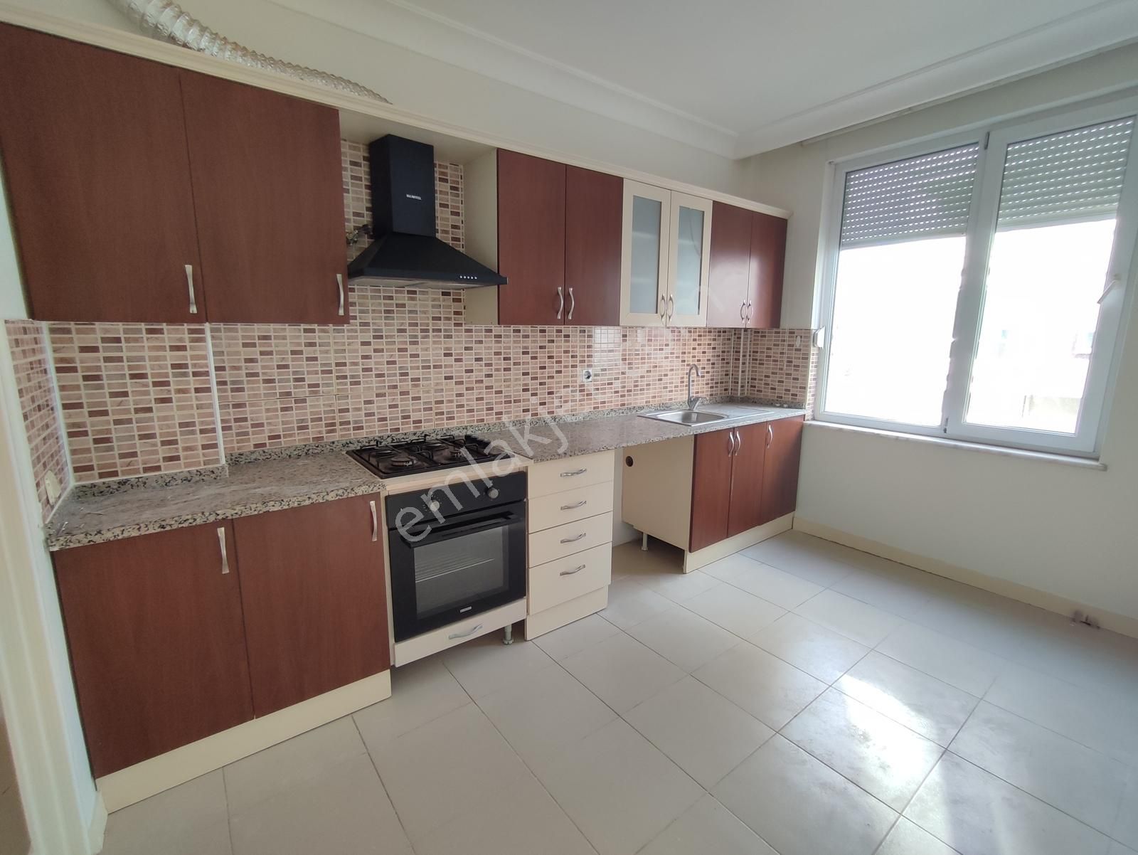 Uncalı' Da Mükemmel Konumda Kapalı Otoparklı Site İçinde Kiralık - Görsel 25