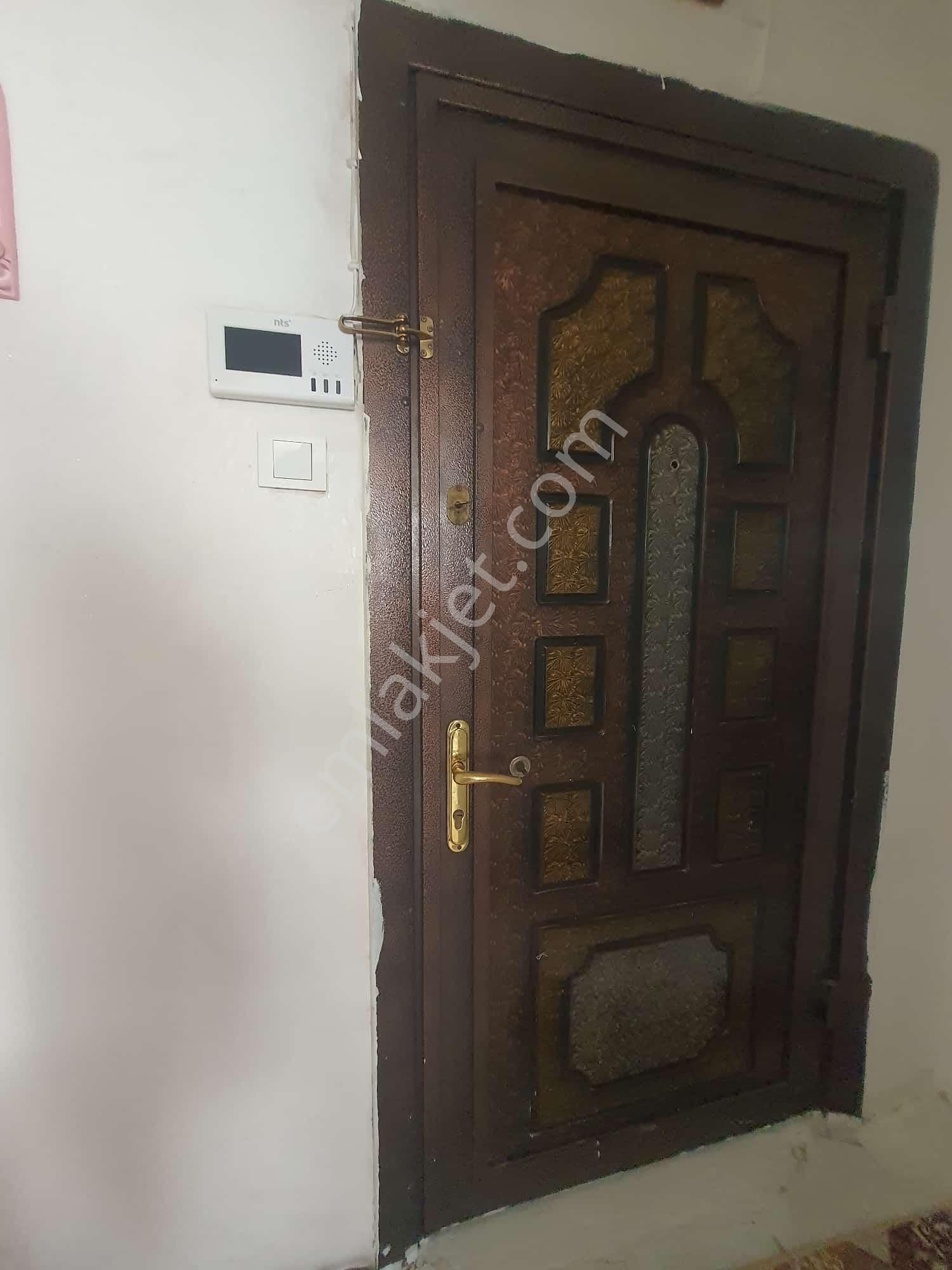 Gültepede Satılık Fırsat Arakat 3+1 Daire Kısa Süre Çok Uygun Fiyata - Görsel 17