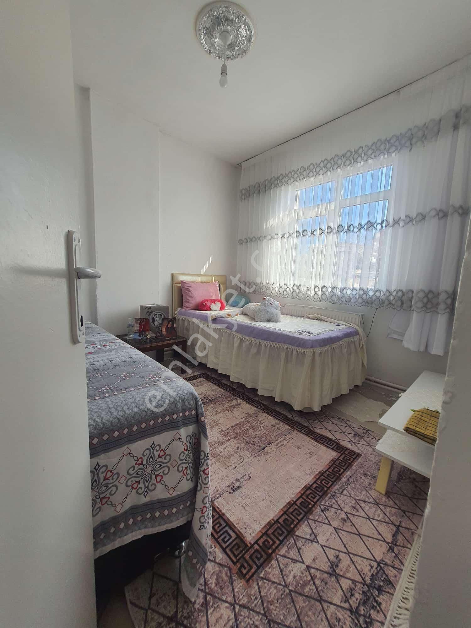 Gültepede Satılık Fırsat Arakat 3+1 Daire Kısa Süre Çok Uygun Fiyata - Görsel 7