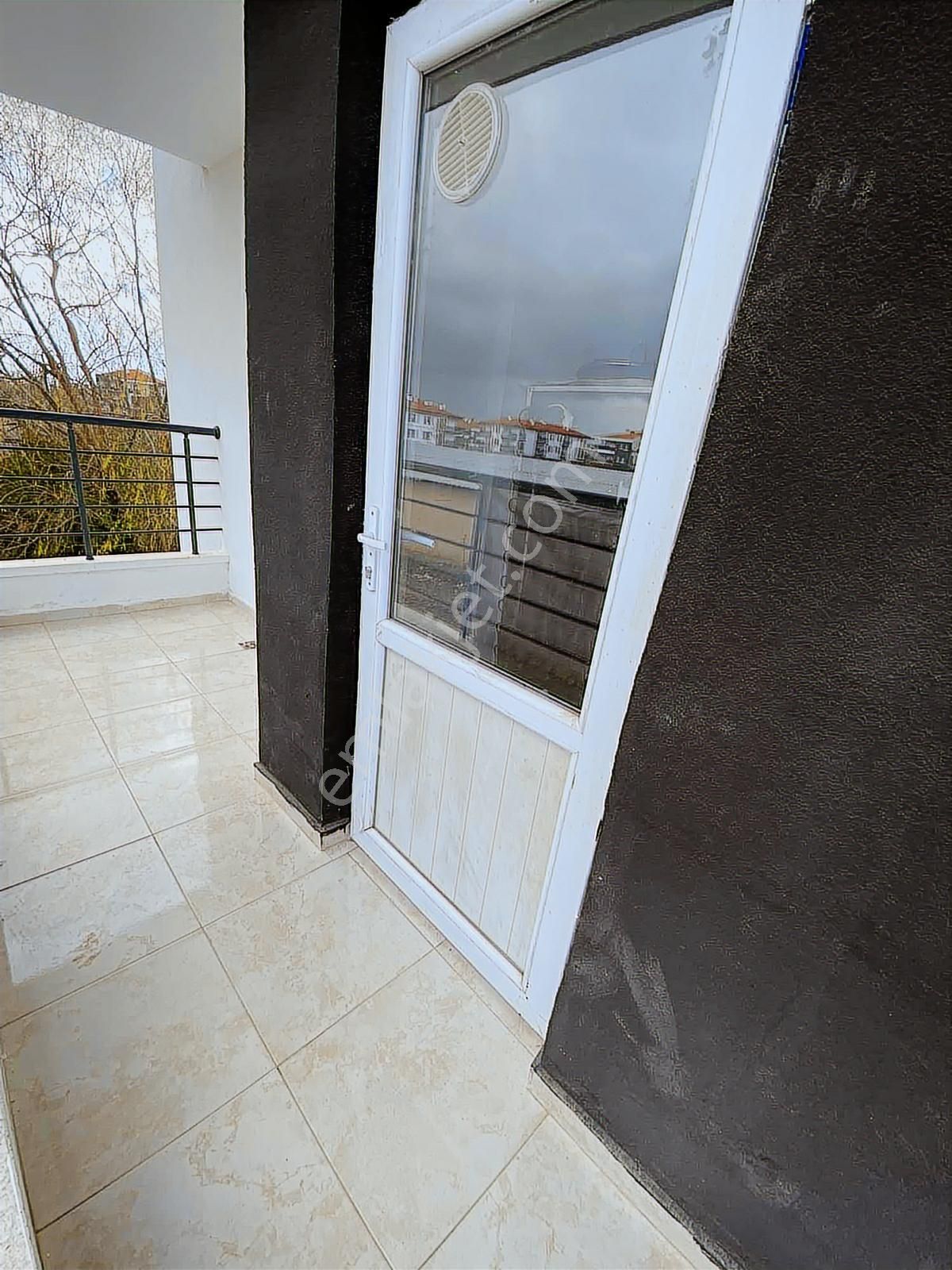 Esenboğa Mahallesinde Ara Katta Full Eşyalı Satılık Daire - Görsel 10