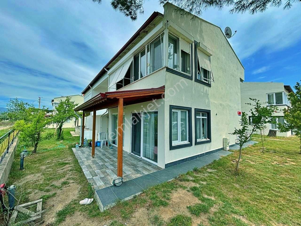 Uytundan Burhaniyede Denize Sıfır Satılık 2+1 Villa - Görsel 2