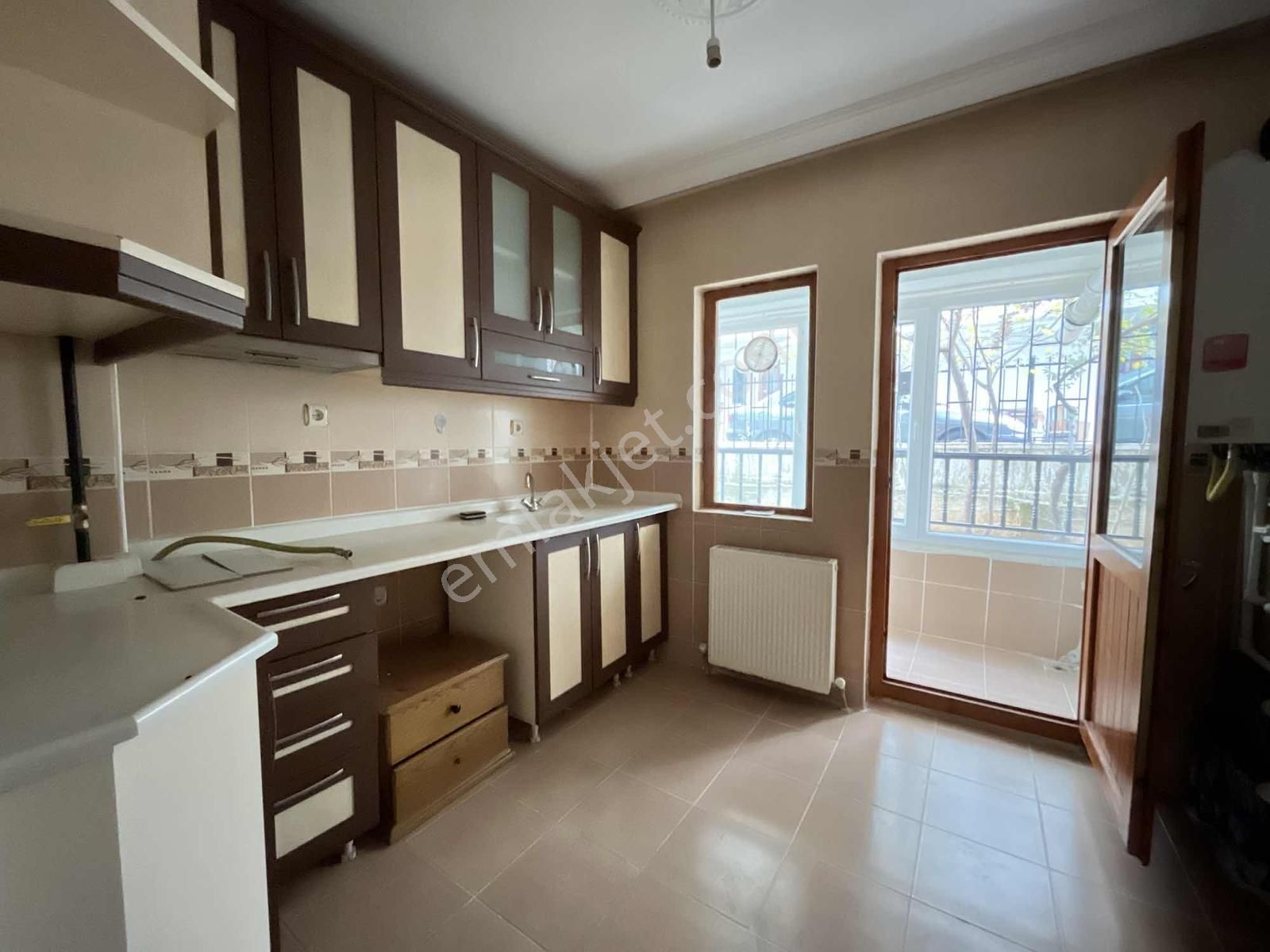 Kök Tapu Sınırsız Krediye Uygun !! 3+1 100 M2 Masrafsız Daire !! - Görsel 15