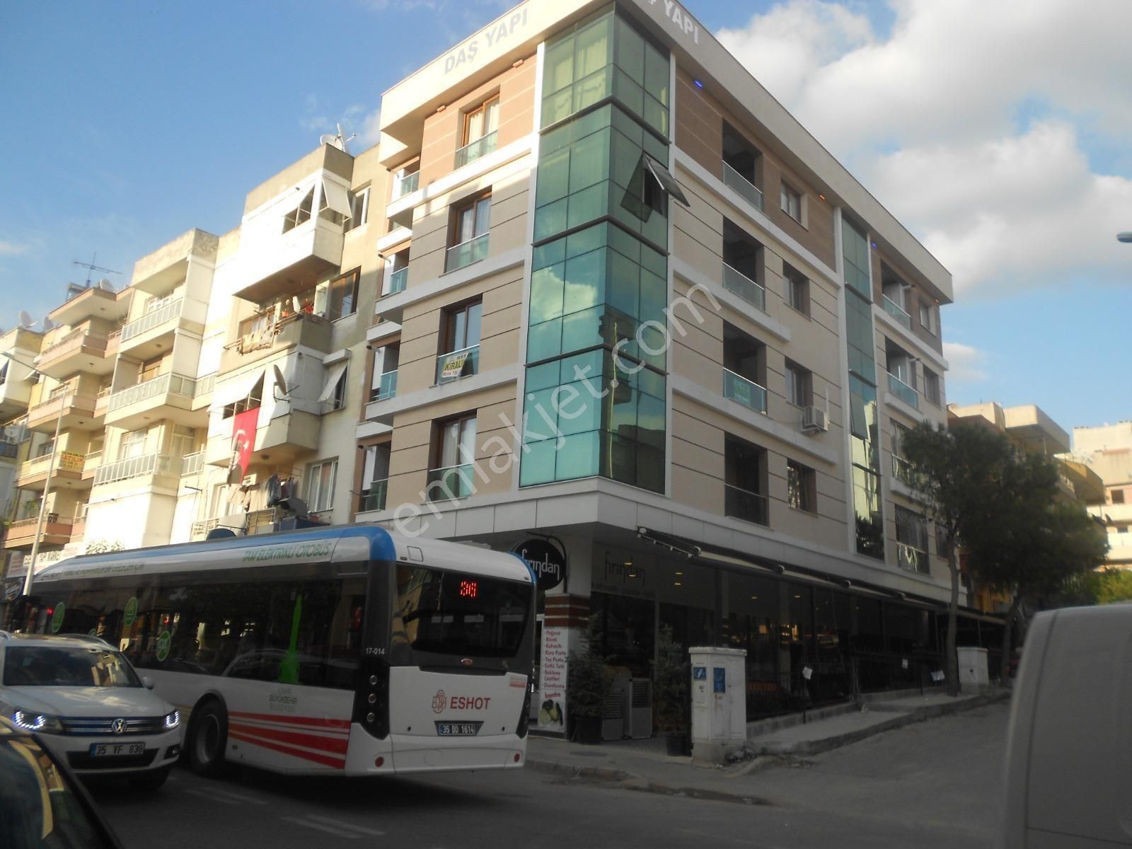 Buca Laleli Mah.//caddeüzeri/izbana5dk/8yıllık/110m2/2+1,daire