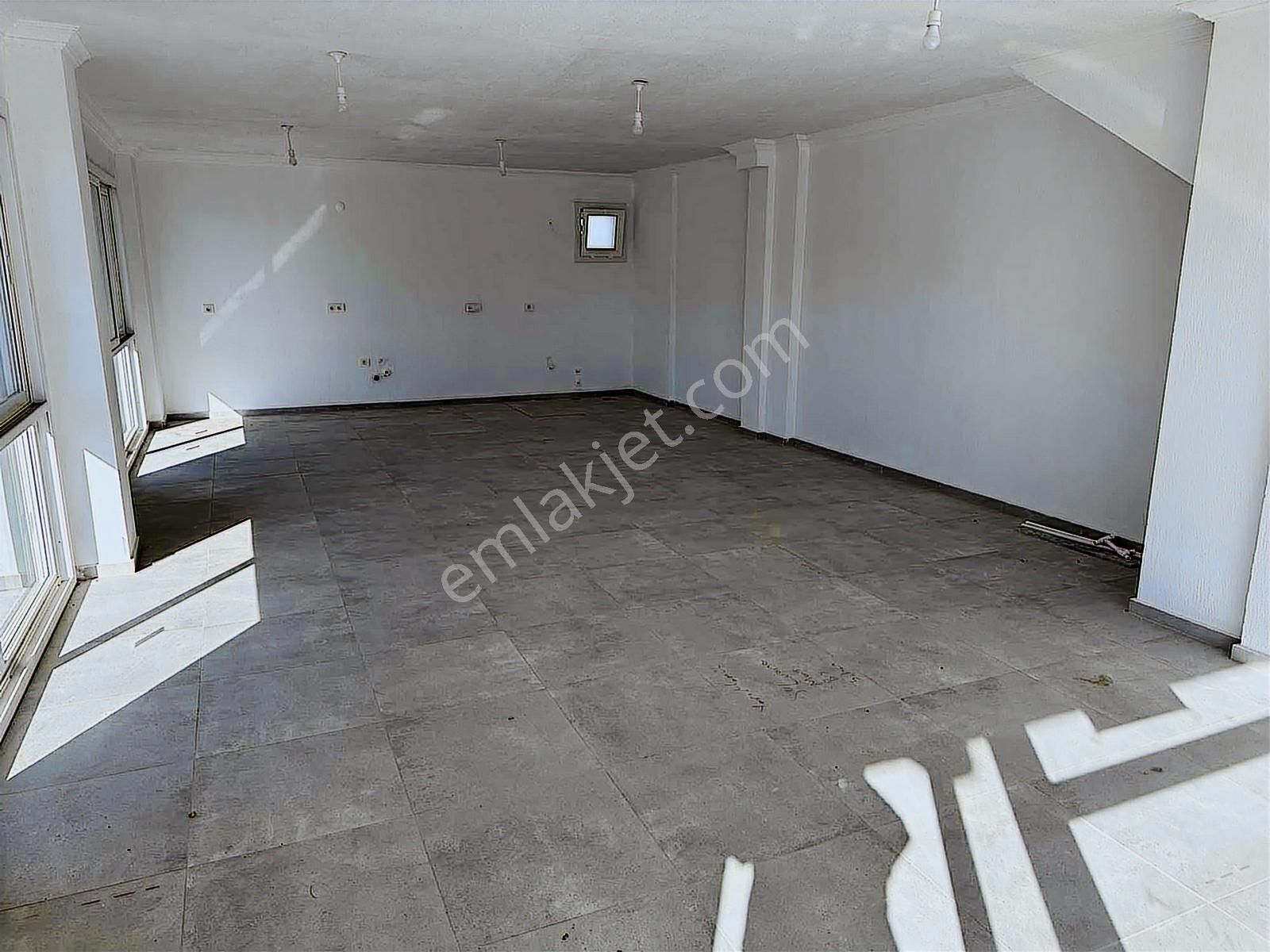 Mordoğan Emlaktan Caddeye Sıfır 60m2 Sıfır Kiralık İş Yerleri - Görsel 8