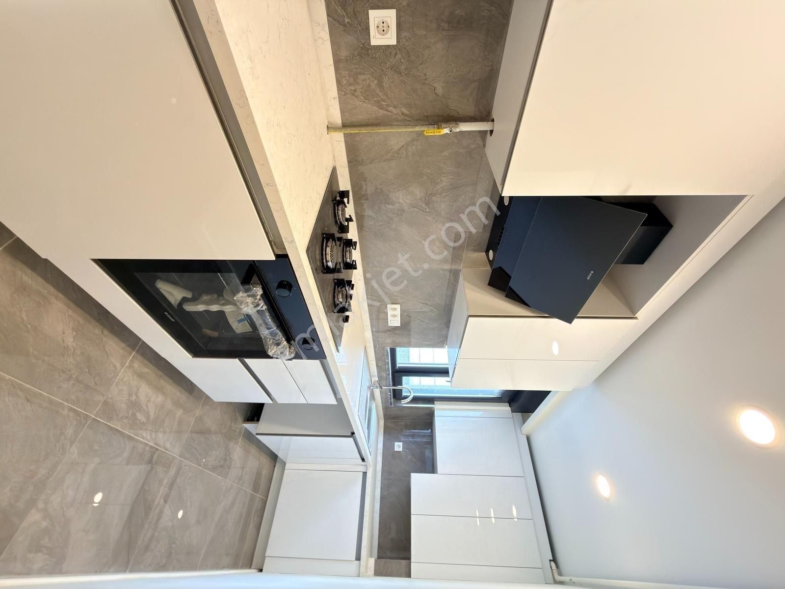 █ Konfor █ Minibüse 2. Bina, Deniz Manzaralı Katta Tek Sıfır 3+2 - Görsel 8