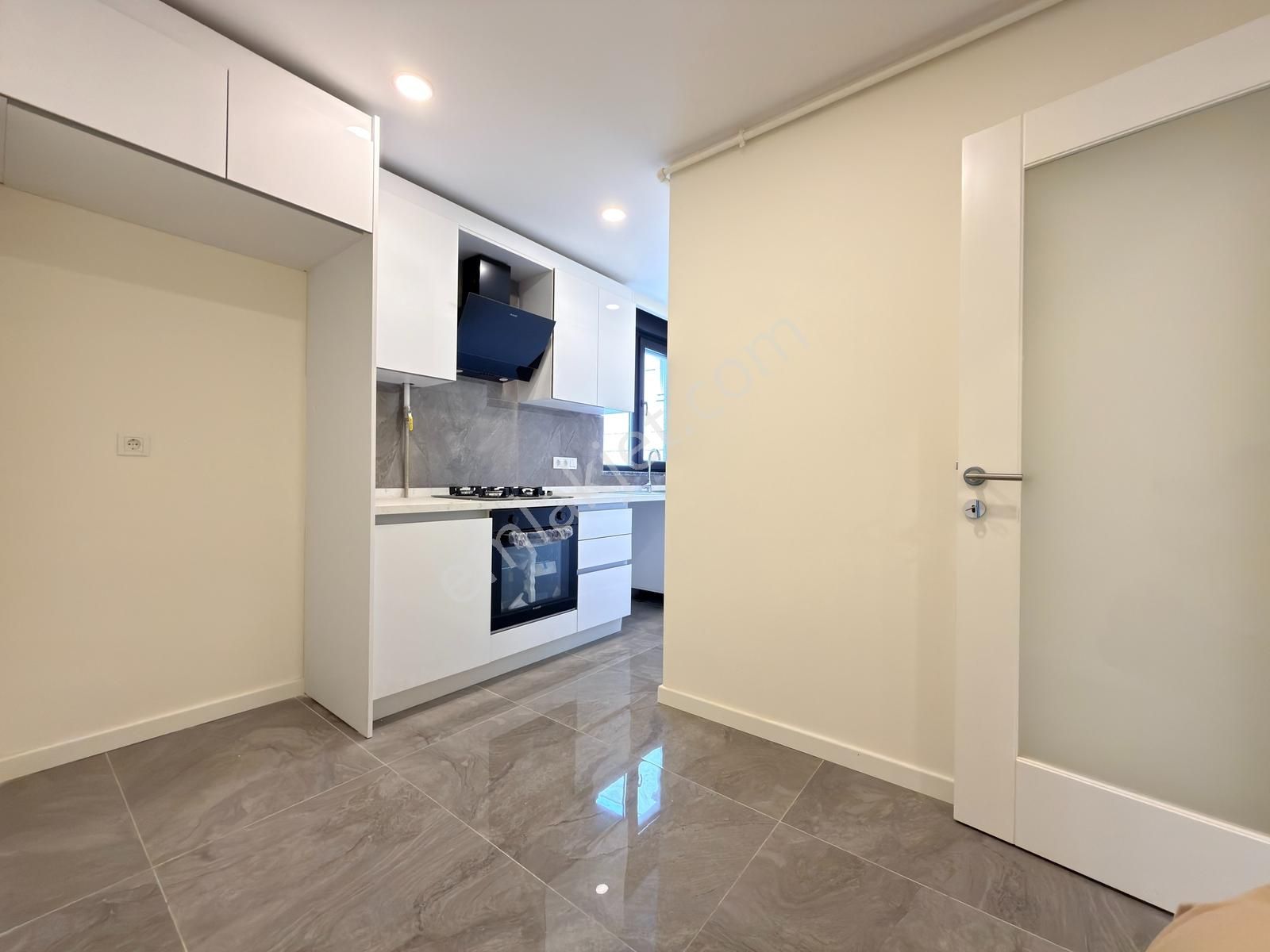 █ Konfor █ Minibüse 2. Bina, Deniz Manzaralı Katta Tek Sıfır 3+2 - Görsel 18