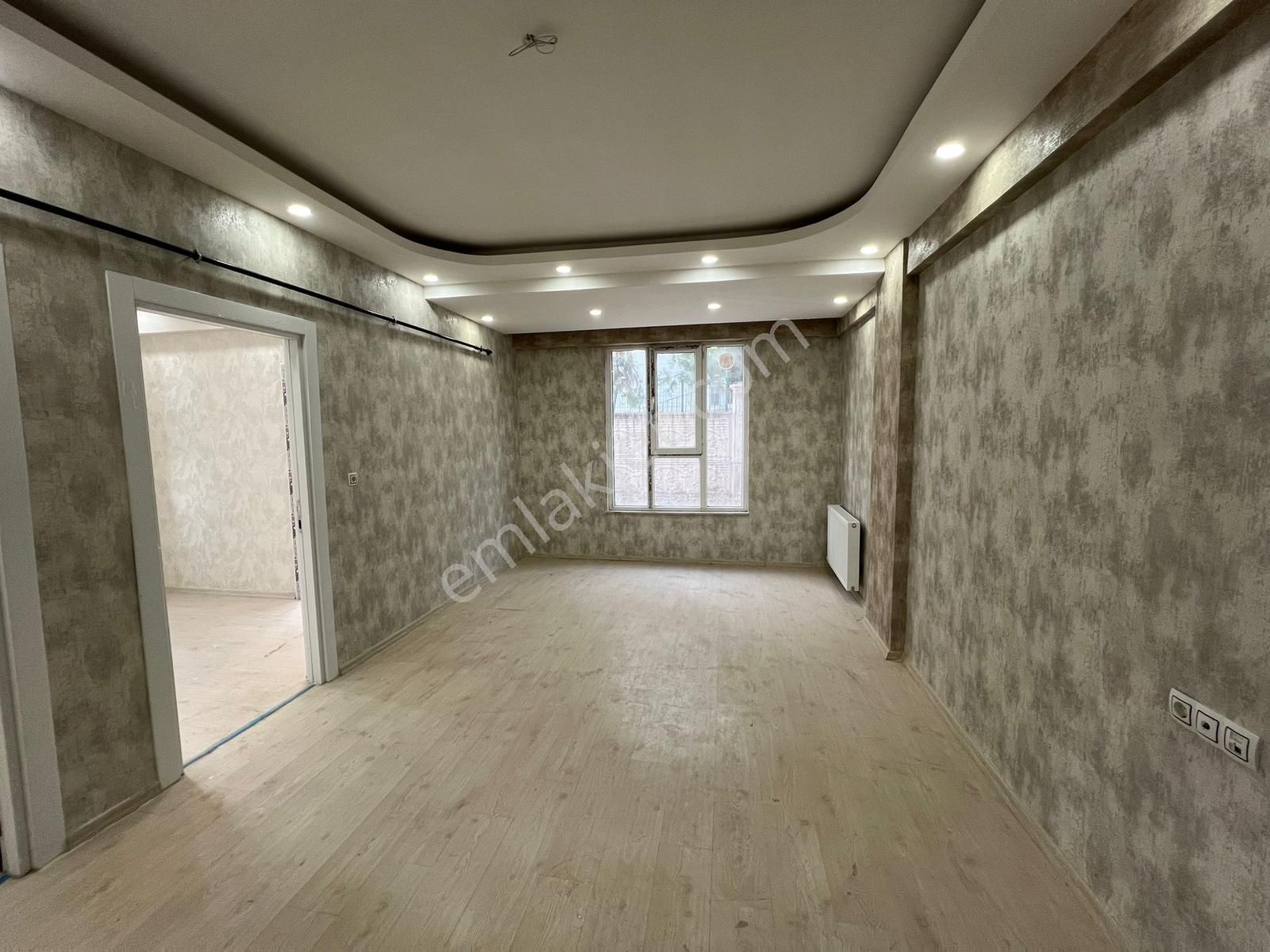 Karaköprü Seyrantepe'de 2+0 Acil Kiralık Daire