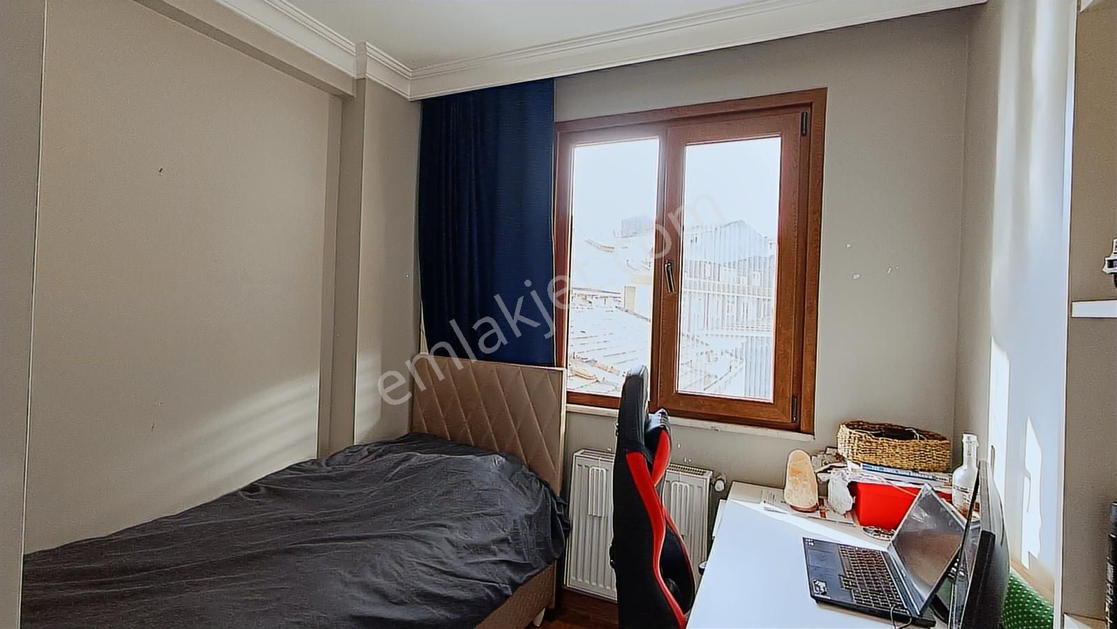 Metrobüse Yürüme Mesafesinde Çatı Dubleks - Görsel 22