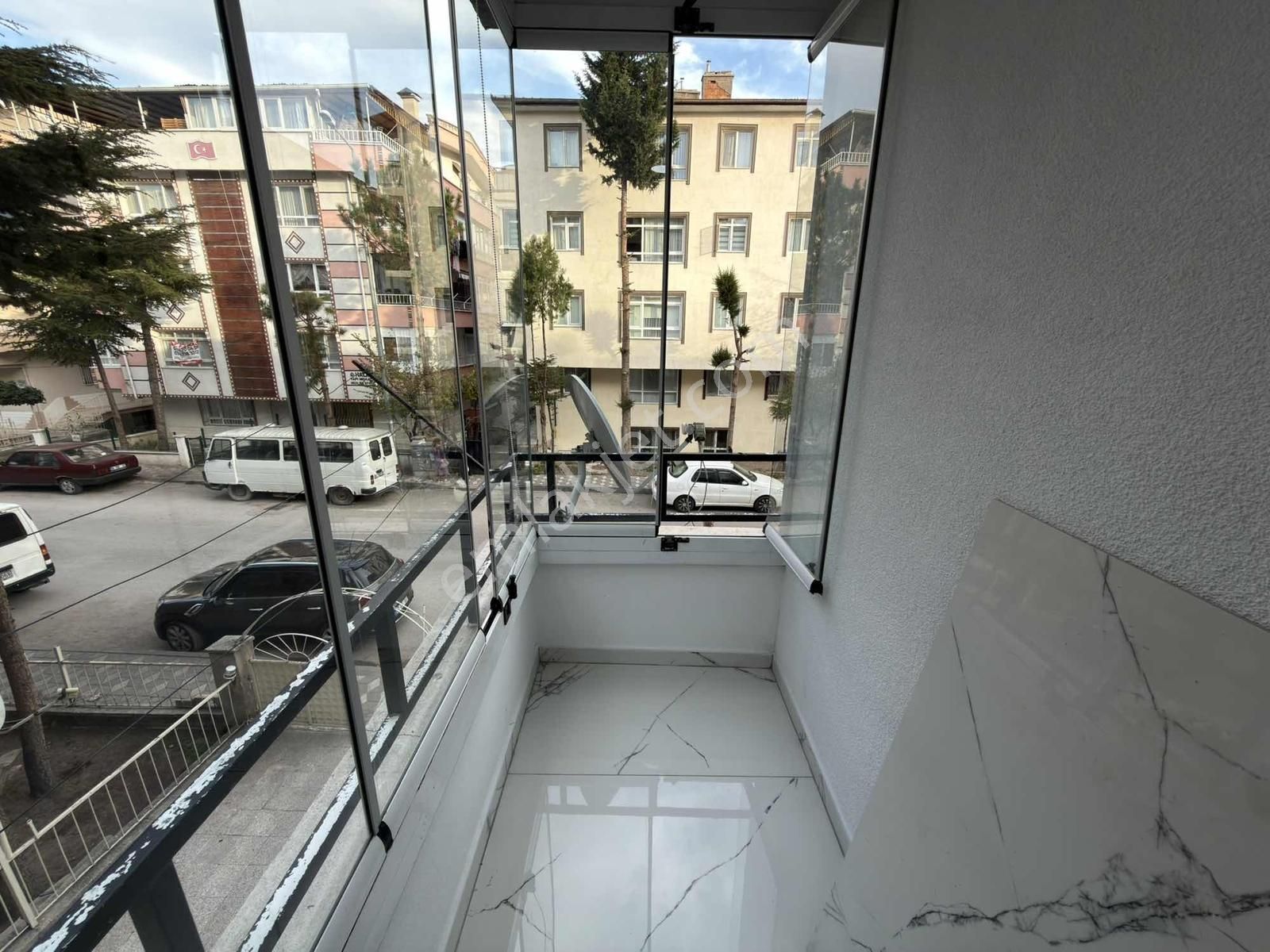 Eviva'dan Etimesgut Merkezde Ara Katta Full Yapılı 3+1 Daire - Görsel 18