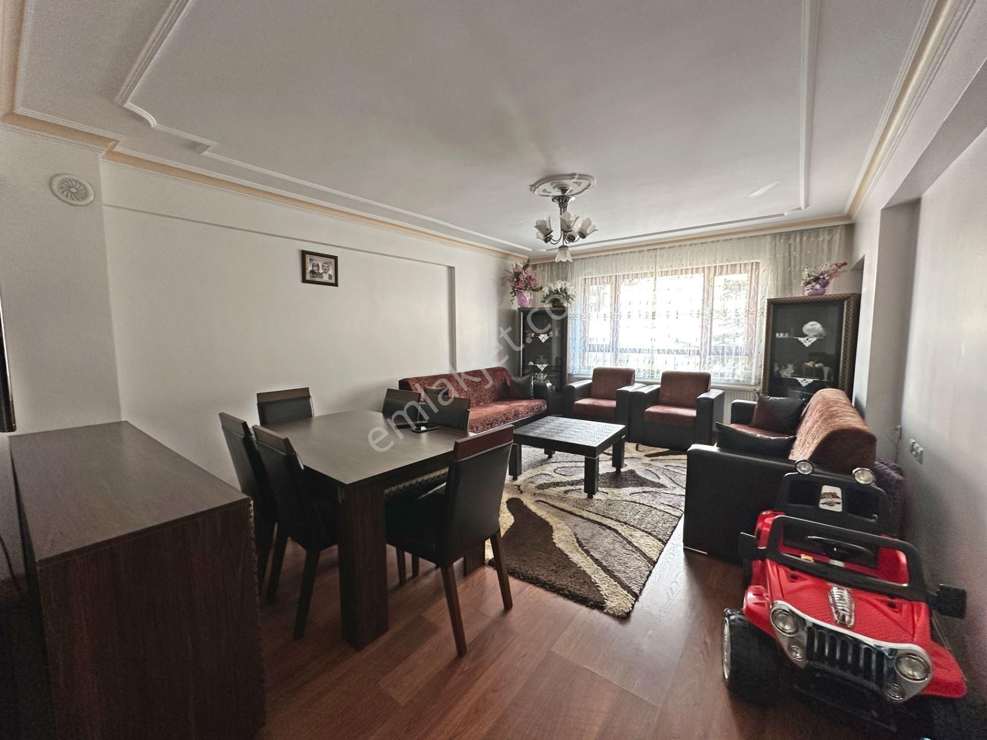 Mehtap Mahallesinde Ara Katta Ön Cephede 3+1 Satılık Daire