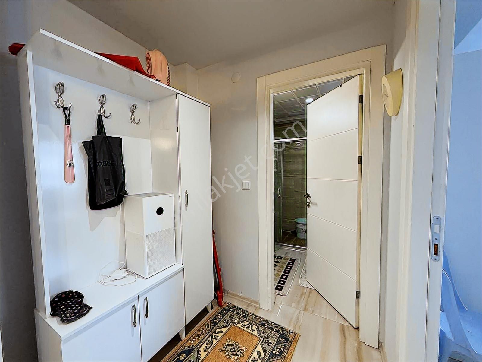 Atakan Lay'dan Atakent'te Tramvaya Cephe Satılık Eşyalı 1+1daire - Görsel 12