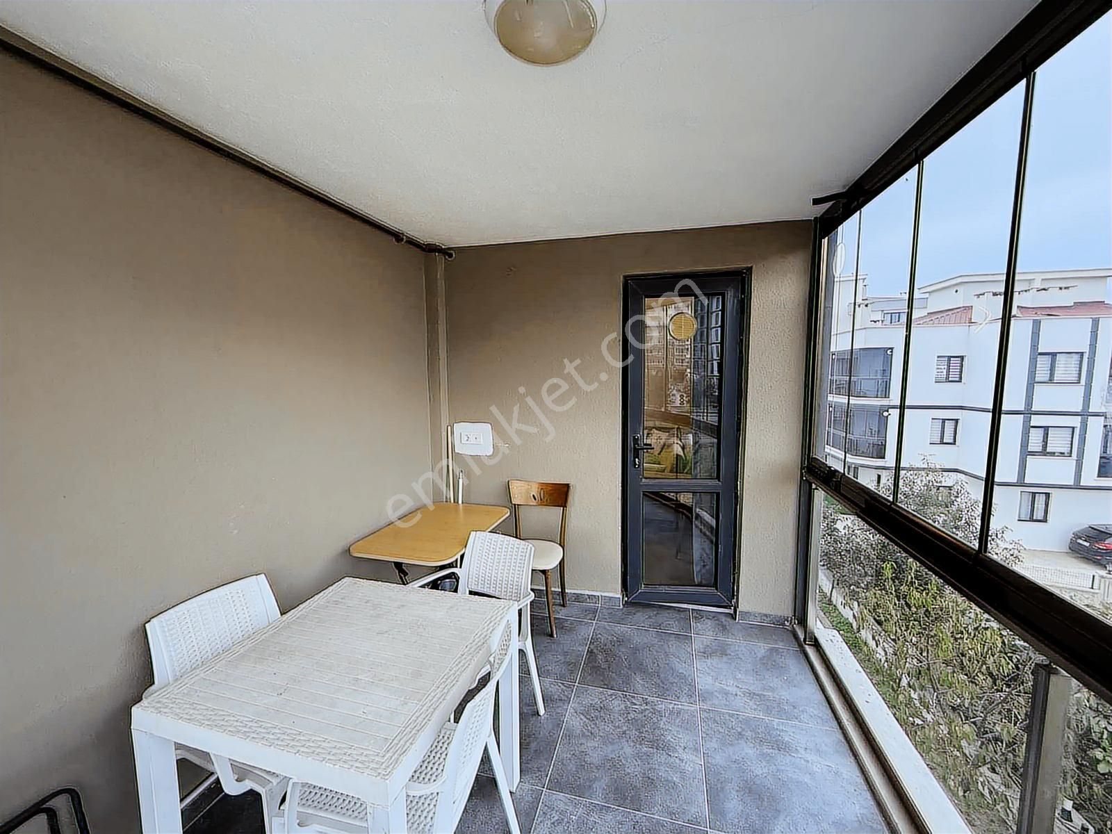 Atakan Lay'dan Atakent'te Tramvaya Cephe Satılık Eşyalı 1+1daire - Görsel 9