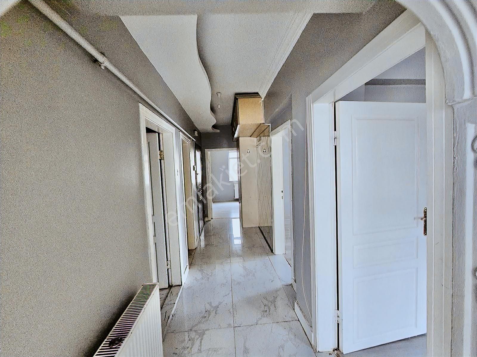 Sincan Pınarbaşı Mah. 3+1 Full Yapılı Ara Katta Satılık Daire - Görsel 30