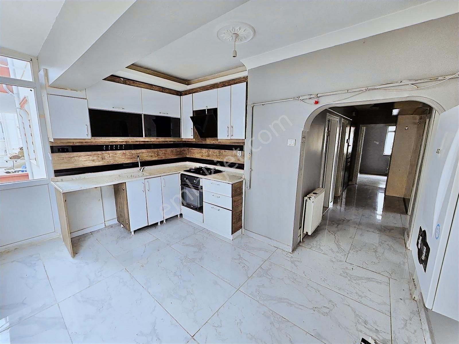 Sincan Pınarbaşı Mah. 3+1 Full Yapılı Ara Katta Satılık Daire - Görsel 24