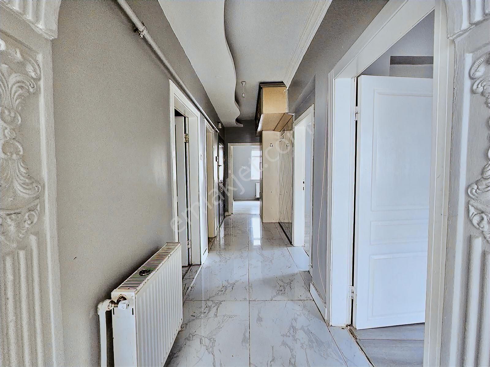 Sincan Pınarbaşı Mah. 3+1 Full Yapılı Ara Katta Satılık Daire - Görsel 9