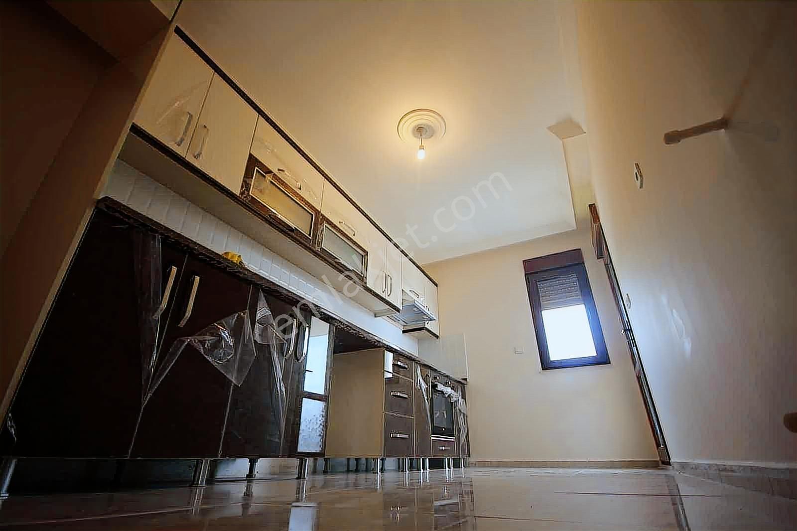 Altınoluk'ta Havuzlu Sitede 2+1 Modern Daire Erim Gayrimenkul - Görsel 31