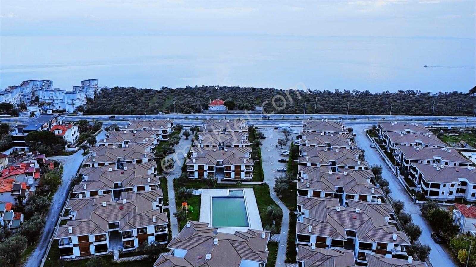 Altınoluk'ta Havuzlu Sitede 2+1 Modern Daire Erim Gayrimenkul - Görsel 22