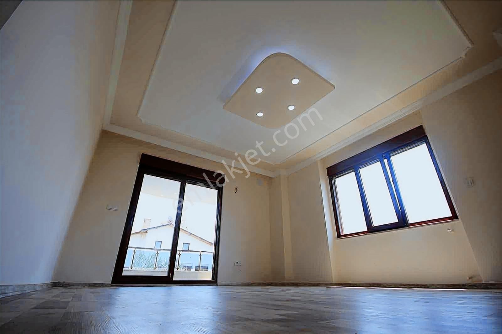 Altınoluk'ta Havuzlu Sitede 2+1 Modern Daire Erim Gayrimenkul - Görsel 20