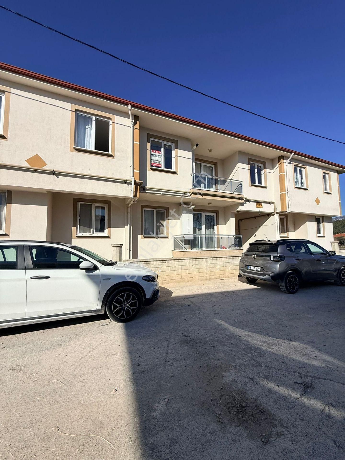 Muğla Yeniköyde Kiralık Eşyalı 2+1 Daire - Görsel 2