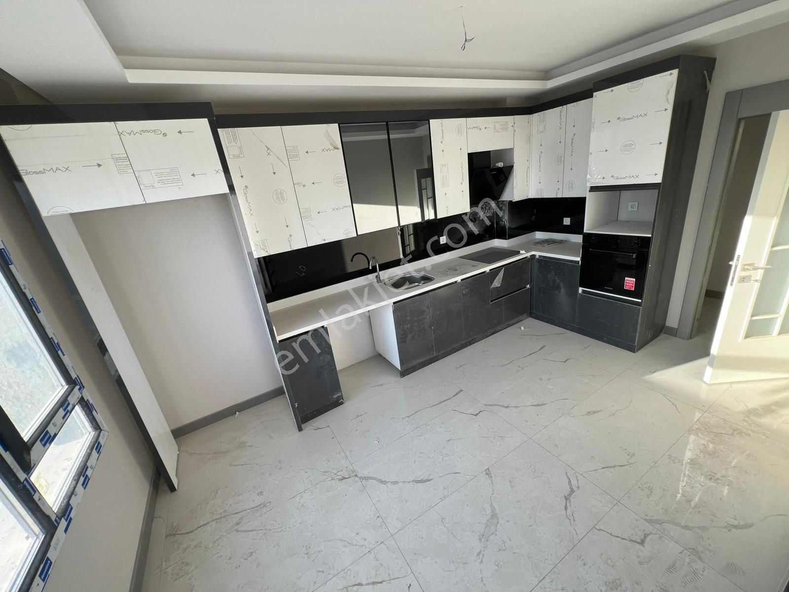 Yuvaköy'de Ultra Lüx Yapılı Site İçi Sıfır 3+1 Satılık Daire - Görsel 3