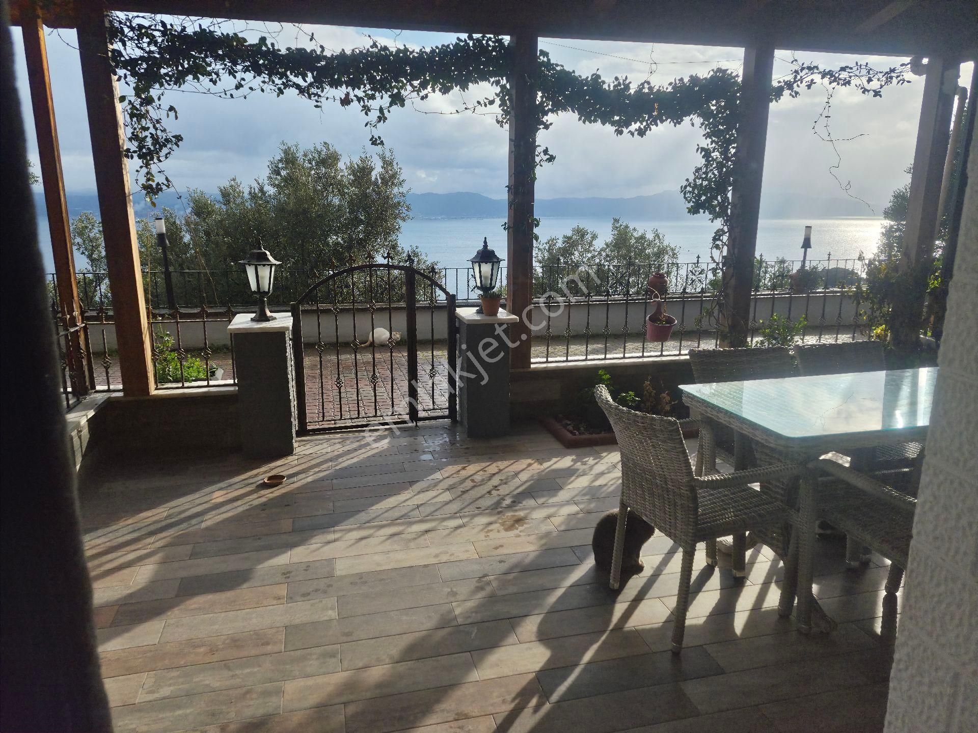 Gemlik K.kumla Feyza Emlak Tan Satılık Havuzlu Villa - Görsel 2