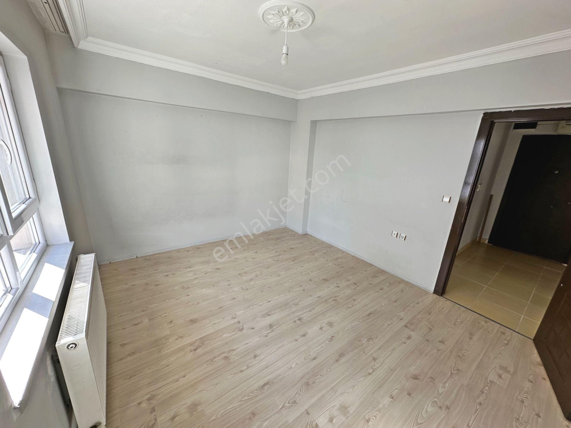 30 Ağustos Okul Yakınında Katta Asansörlü Yapılı 3+1 Satılık Daire - Görsel 11