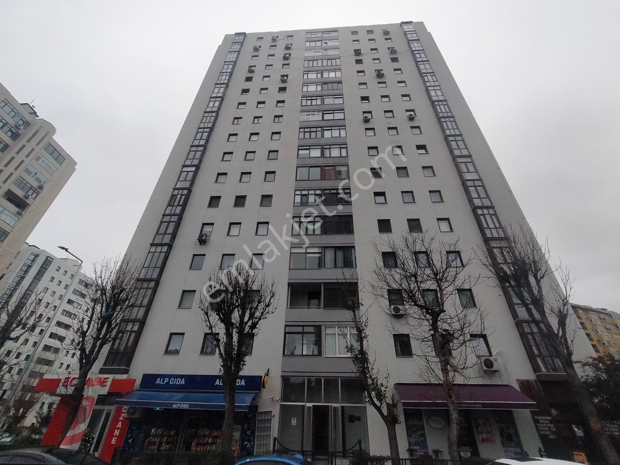 Kozyatağı İnönü Cad. Prestijli Stfa Sitesi Deniz Manzaralı 4+1